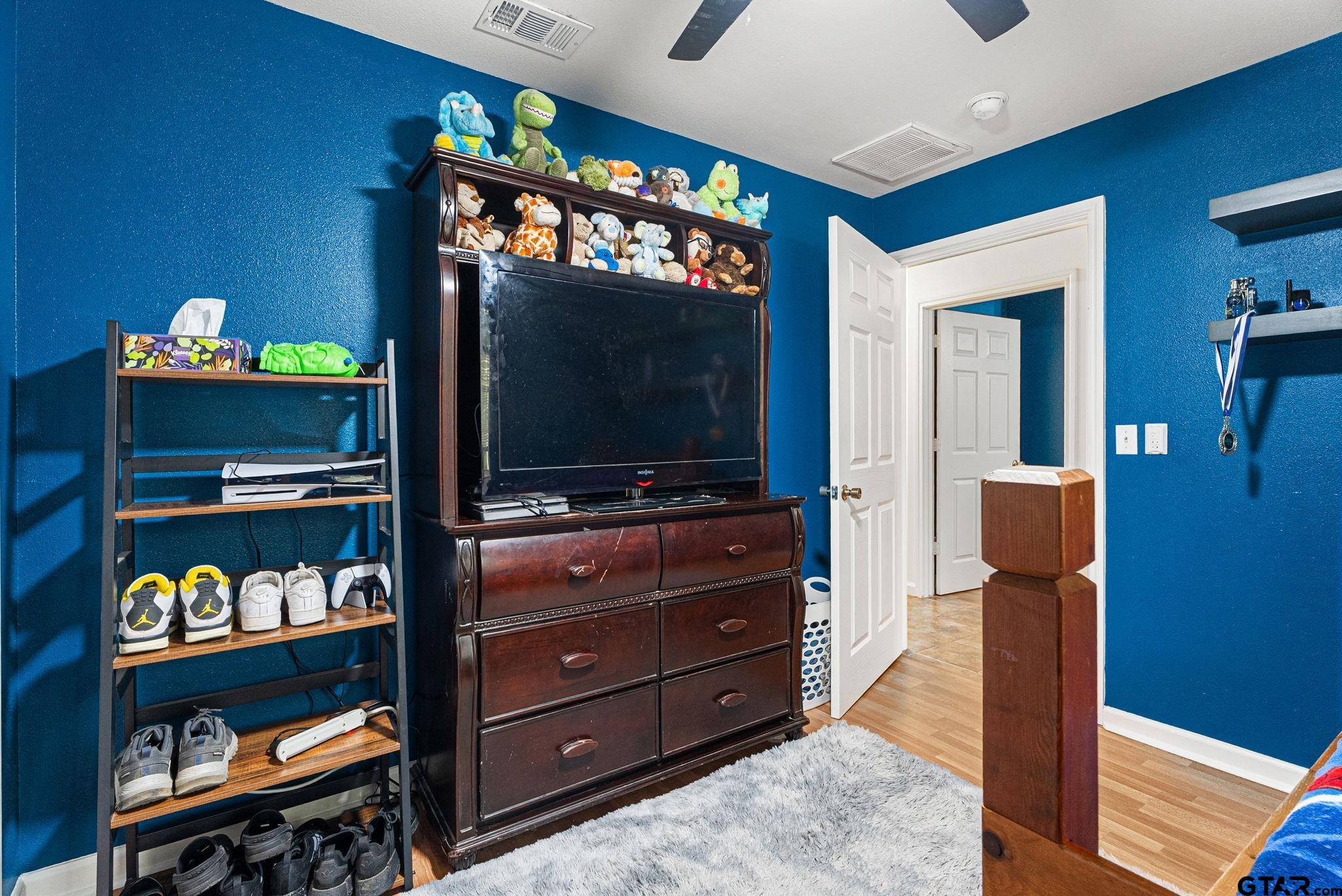 15208 CR 285