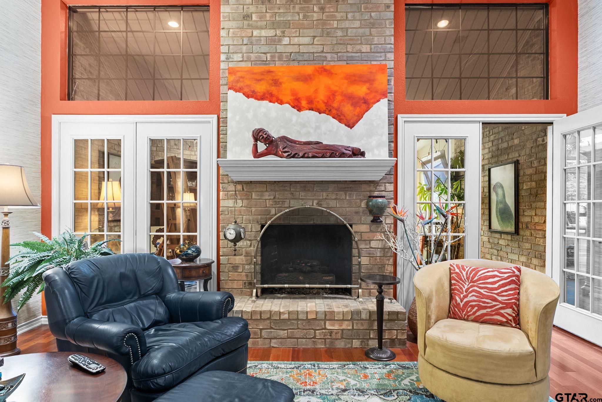 4004 Lazy Creek Dr.