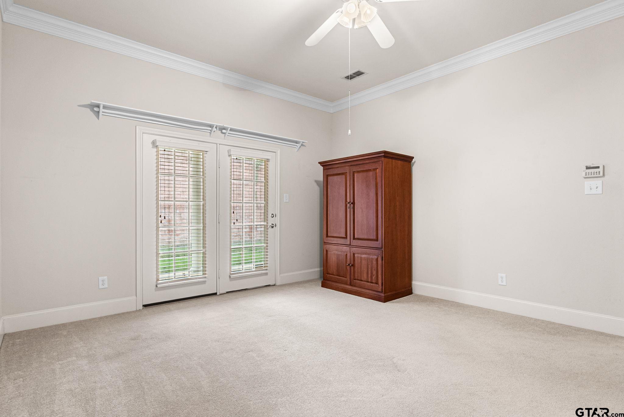2438 Dietz Lane