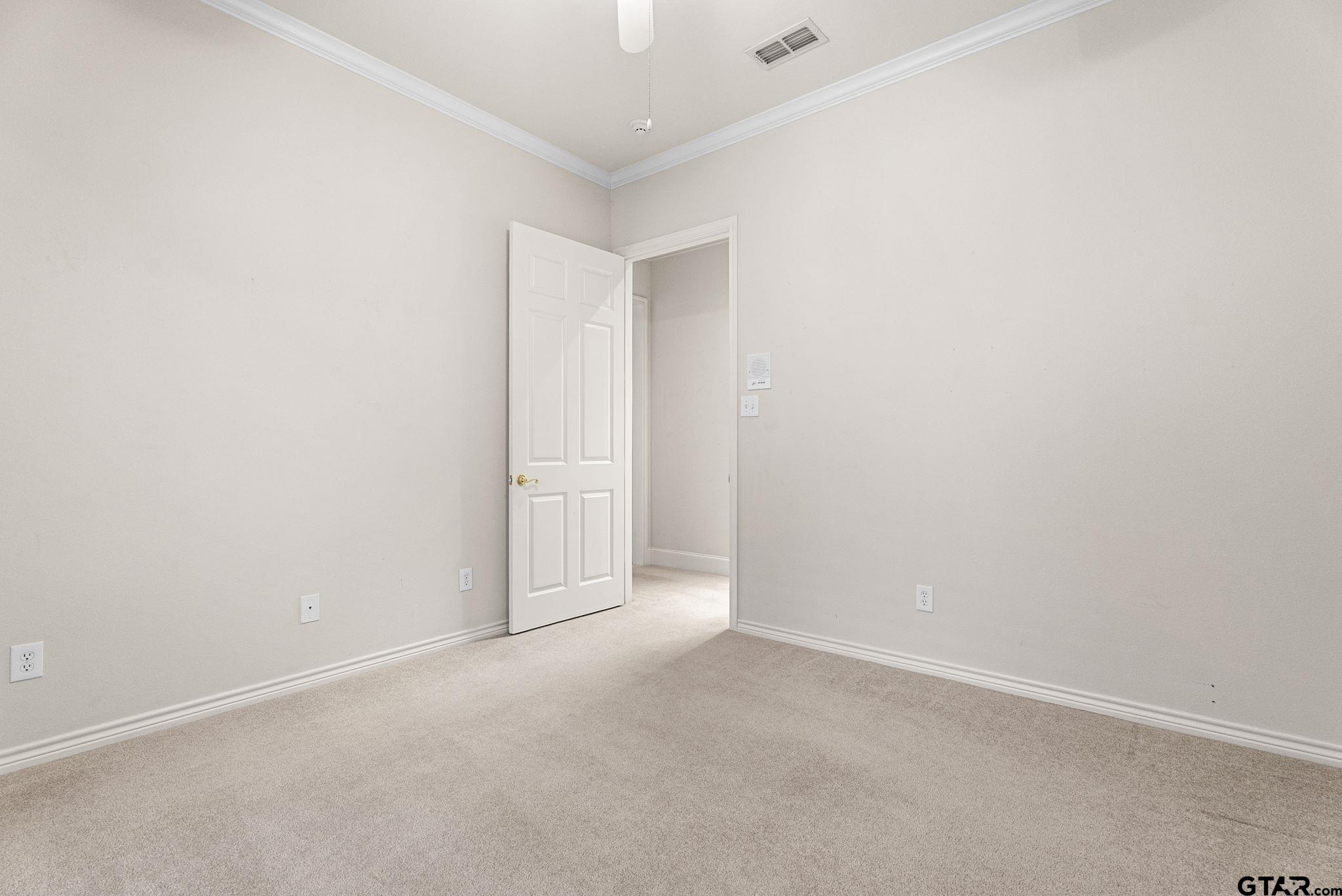 2438 Dietz Lane