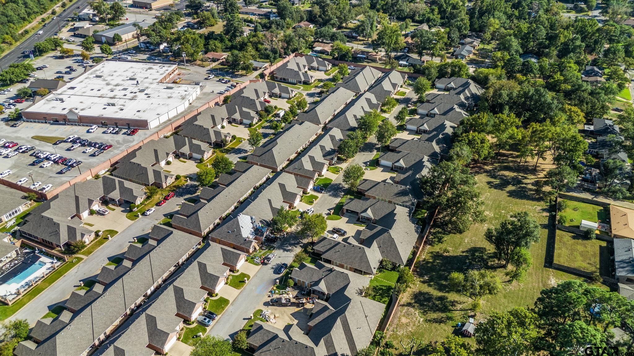2438 Dietz Lane