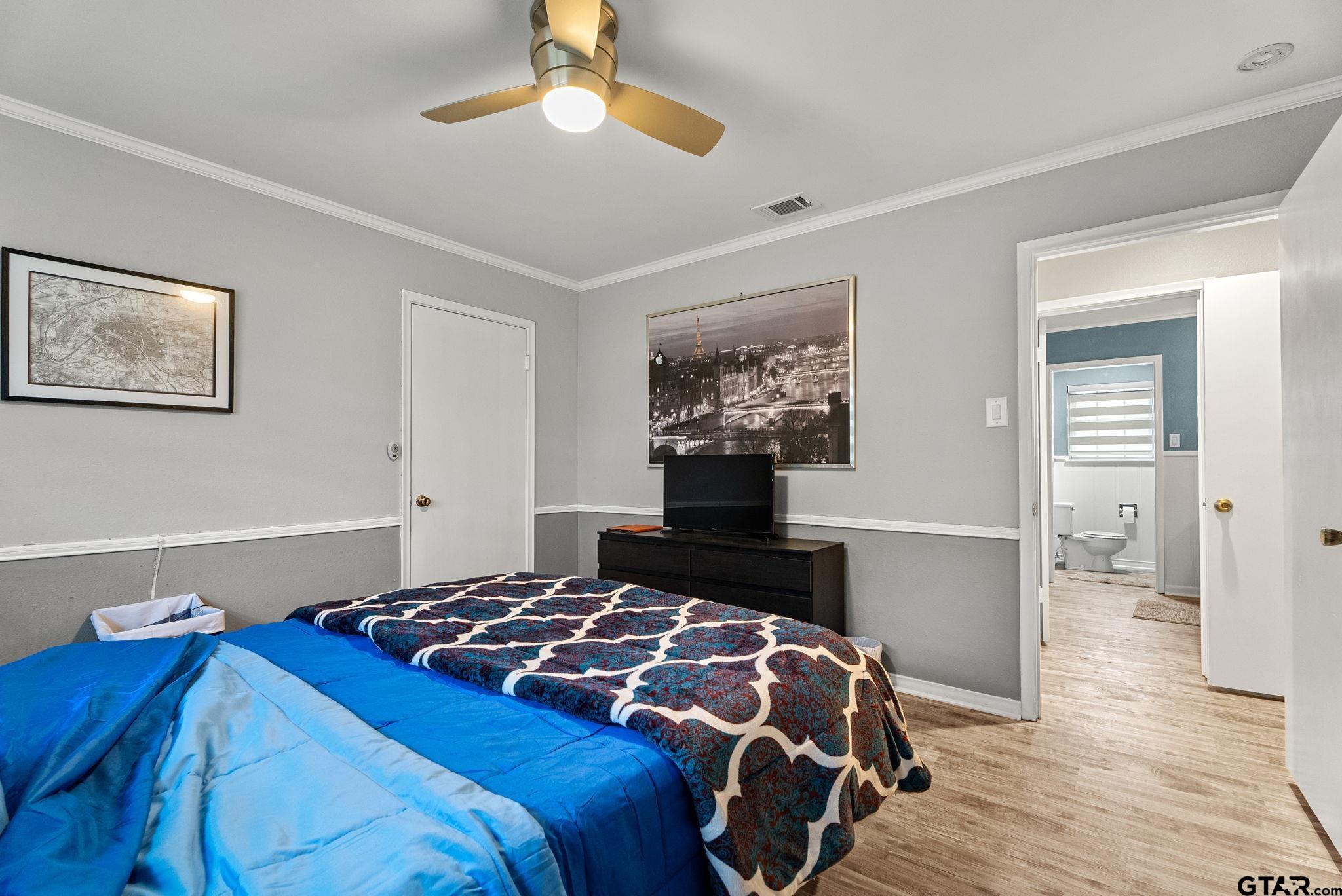 3523 Cameron Ave.