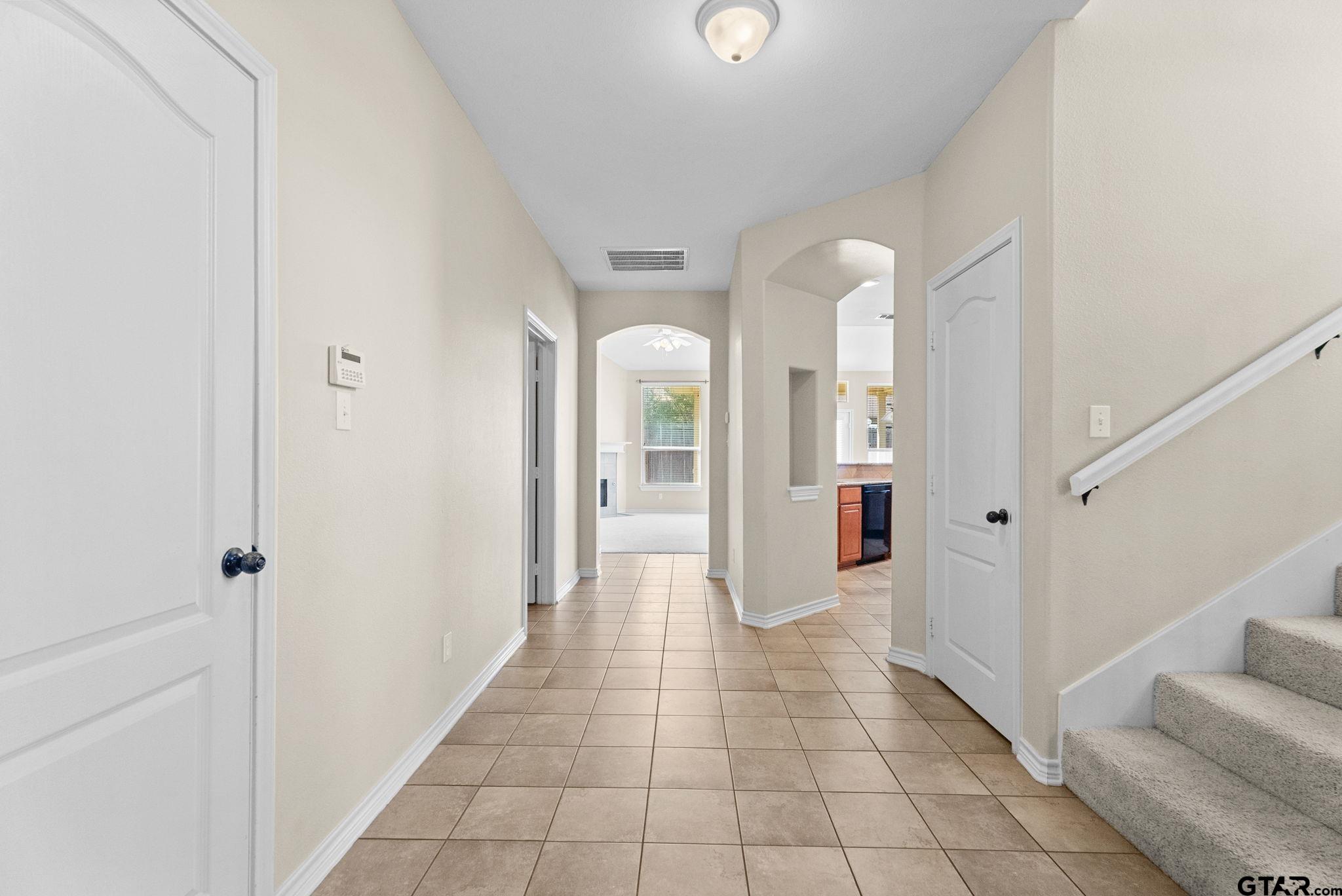6679 Lacebark Cir