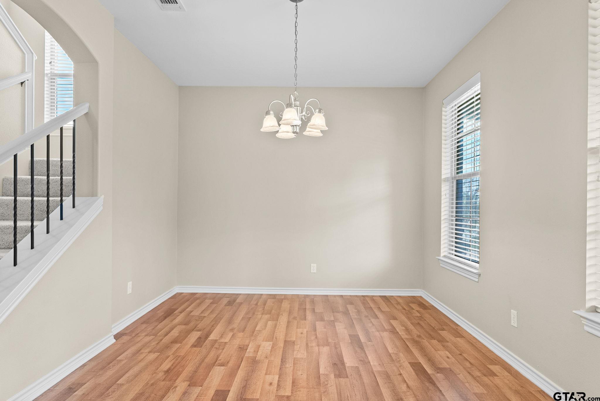 6679 Lacebark Cir