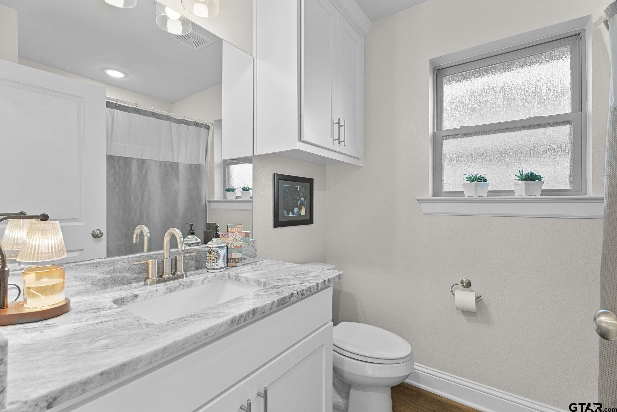 122 Kingston Crossing Ln.