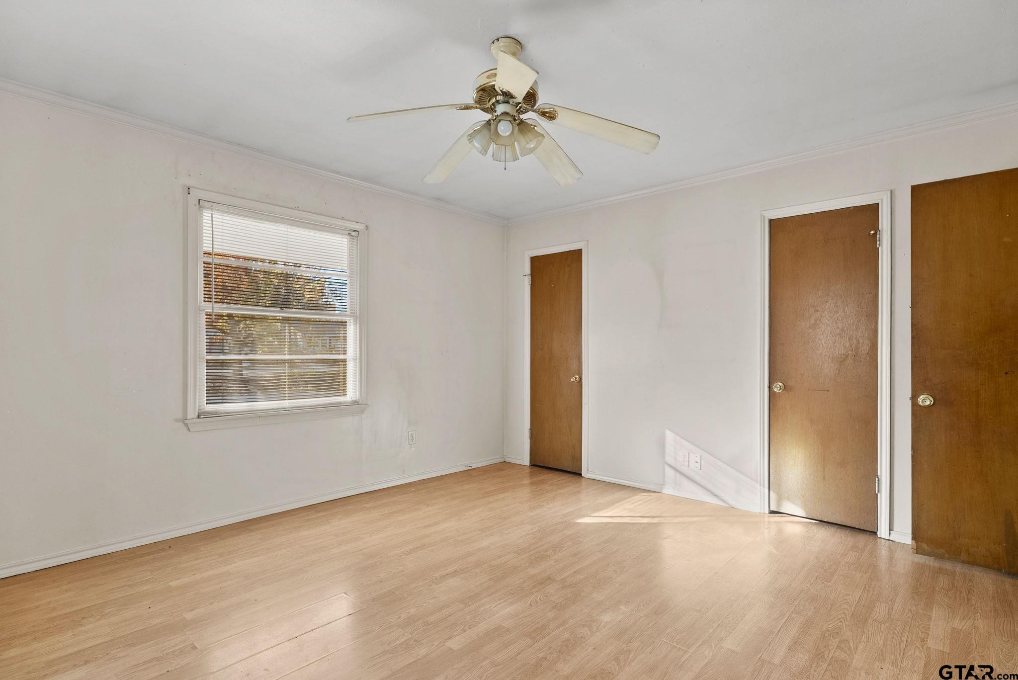 736 Crestway Drive