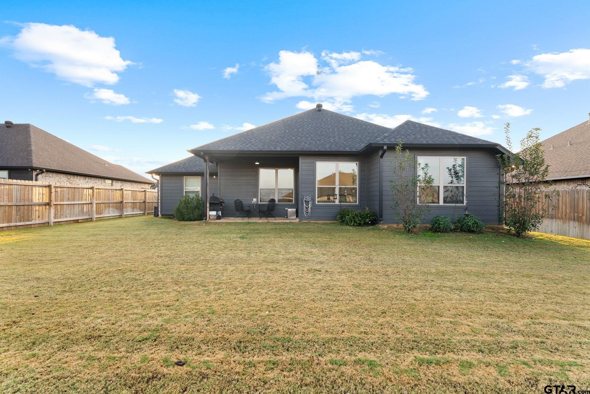122 Kingston Crossing Lane