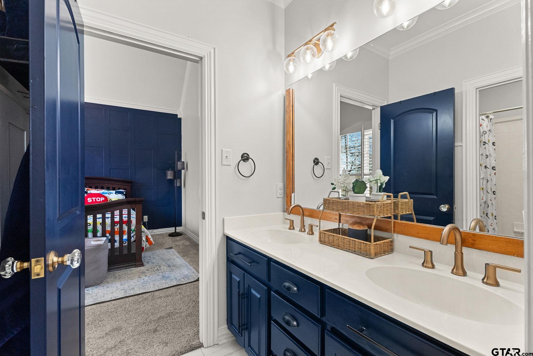 1975 Stonegate Valley Dr.