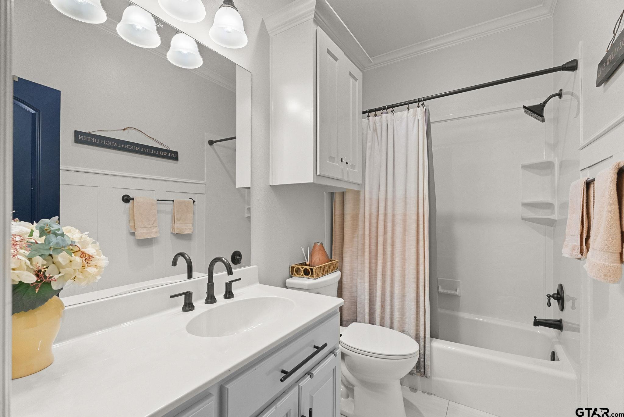 1975 Stonegate Valley Dr.