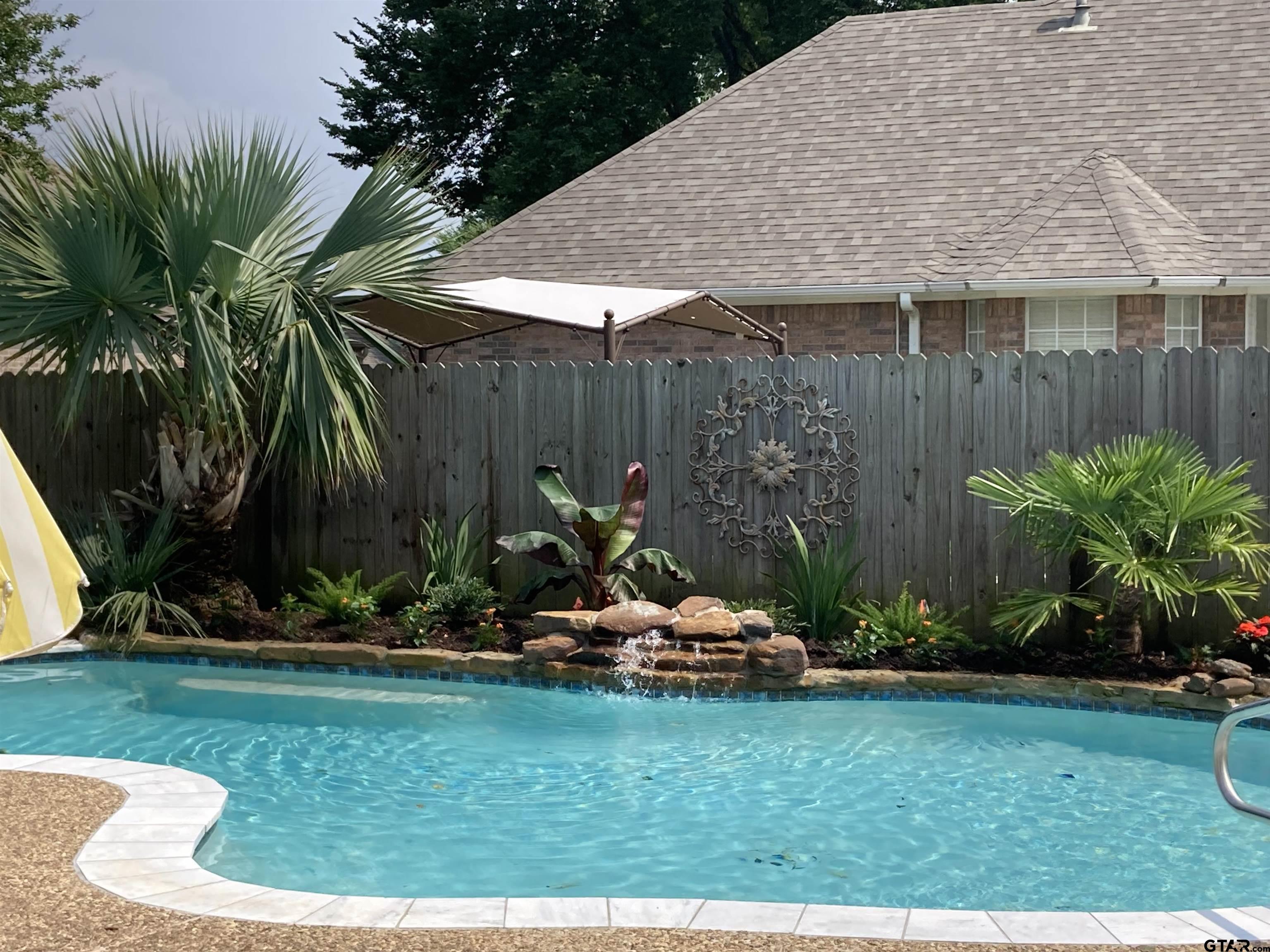 1208 W Rieck Rd.