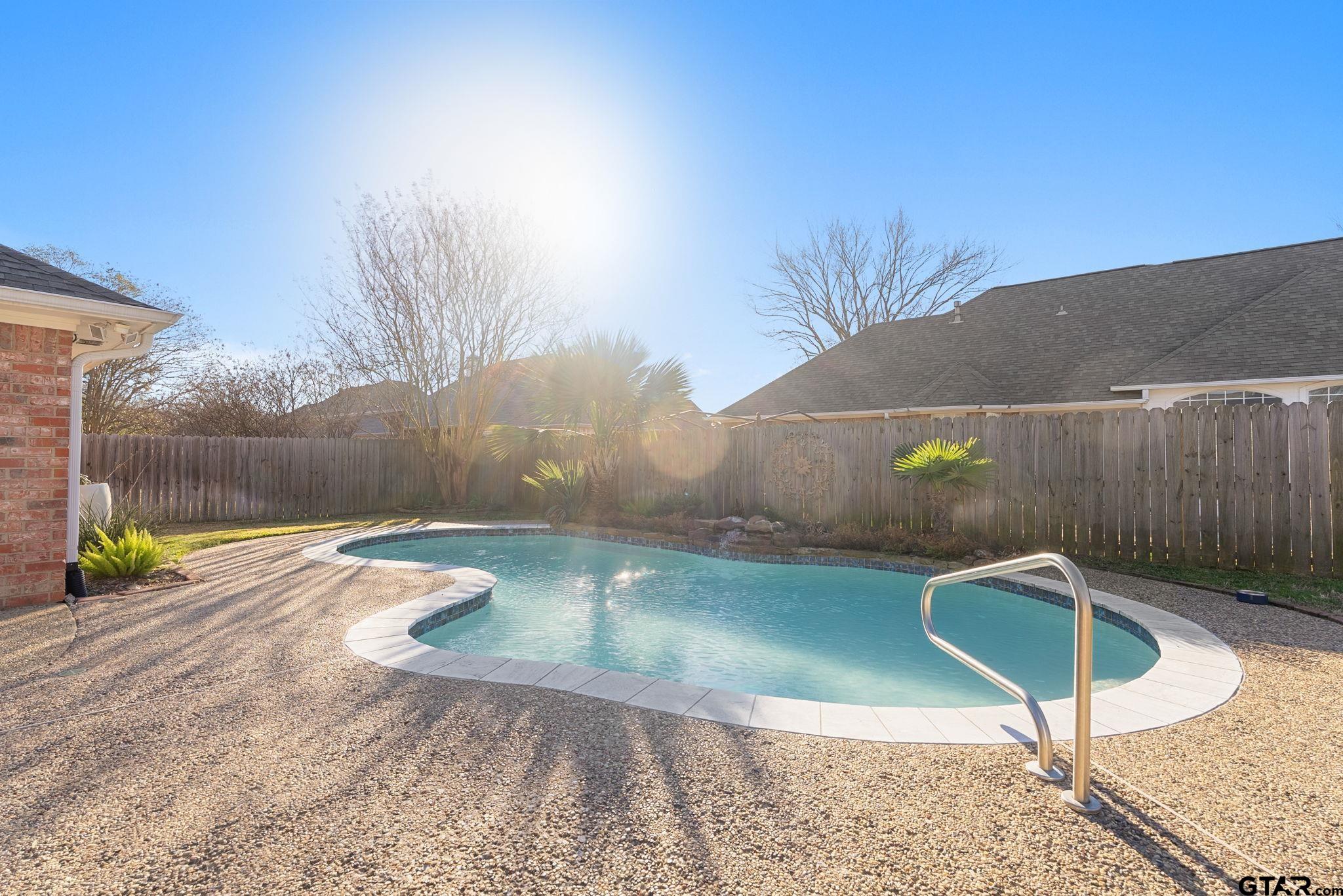 1208 W Rieck Rd.