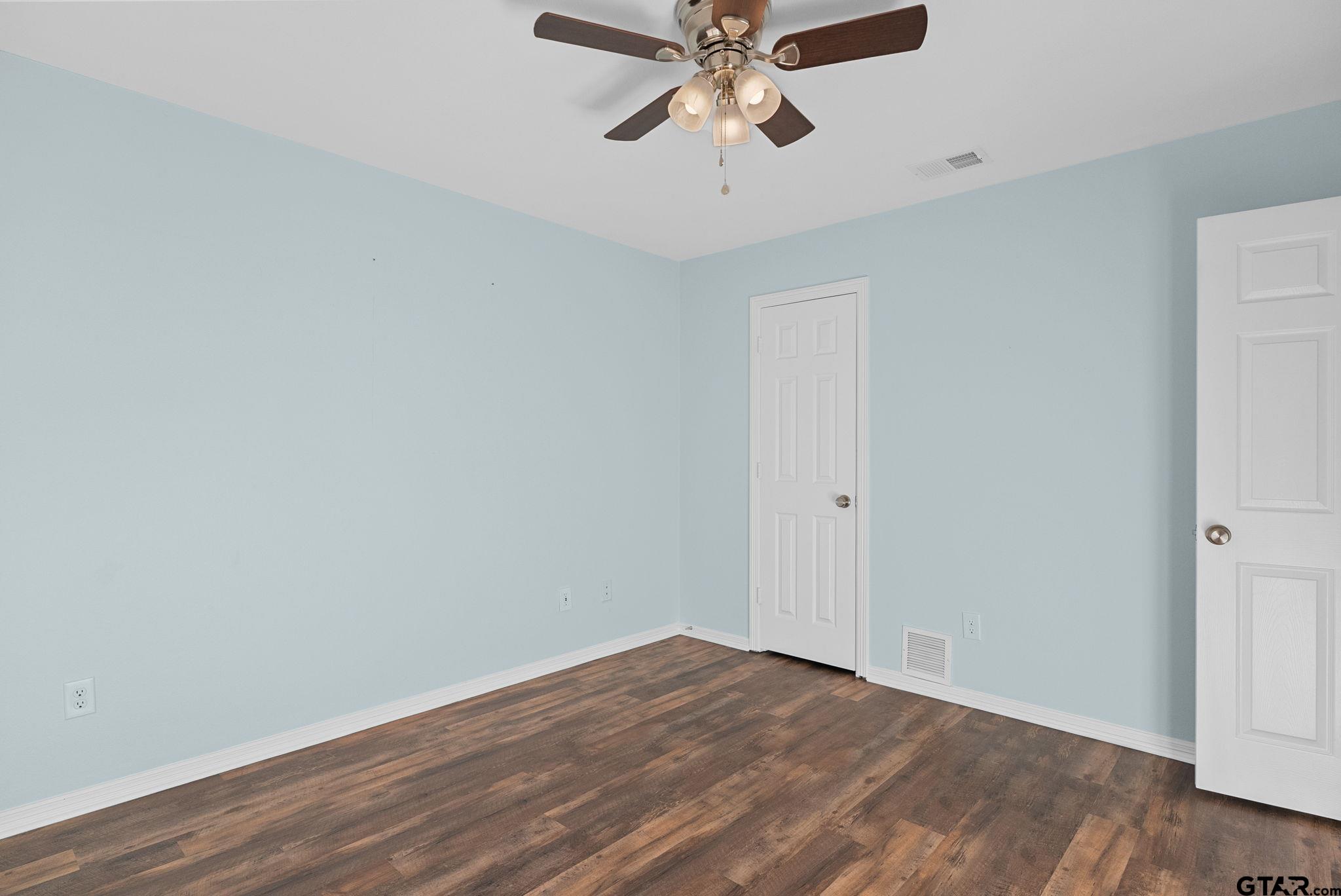 1208 W Rieck Rd.