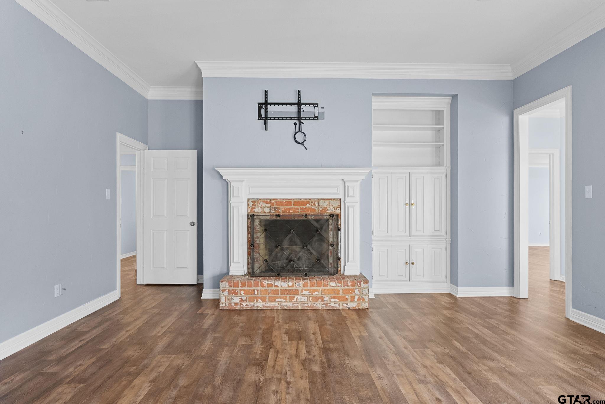 1208 W Rieck Rd.