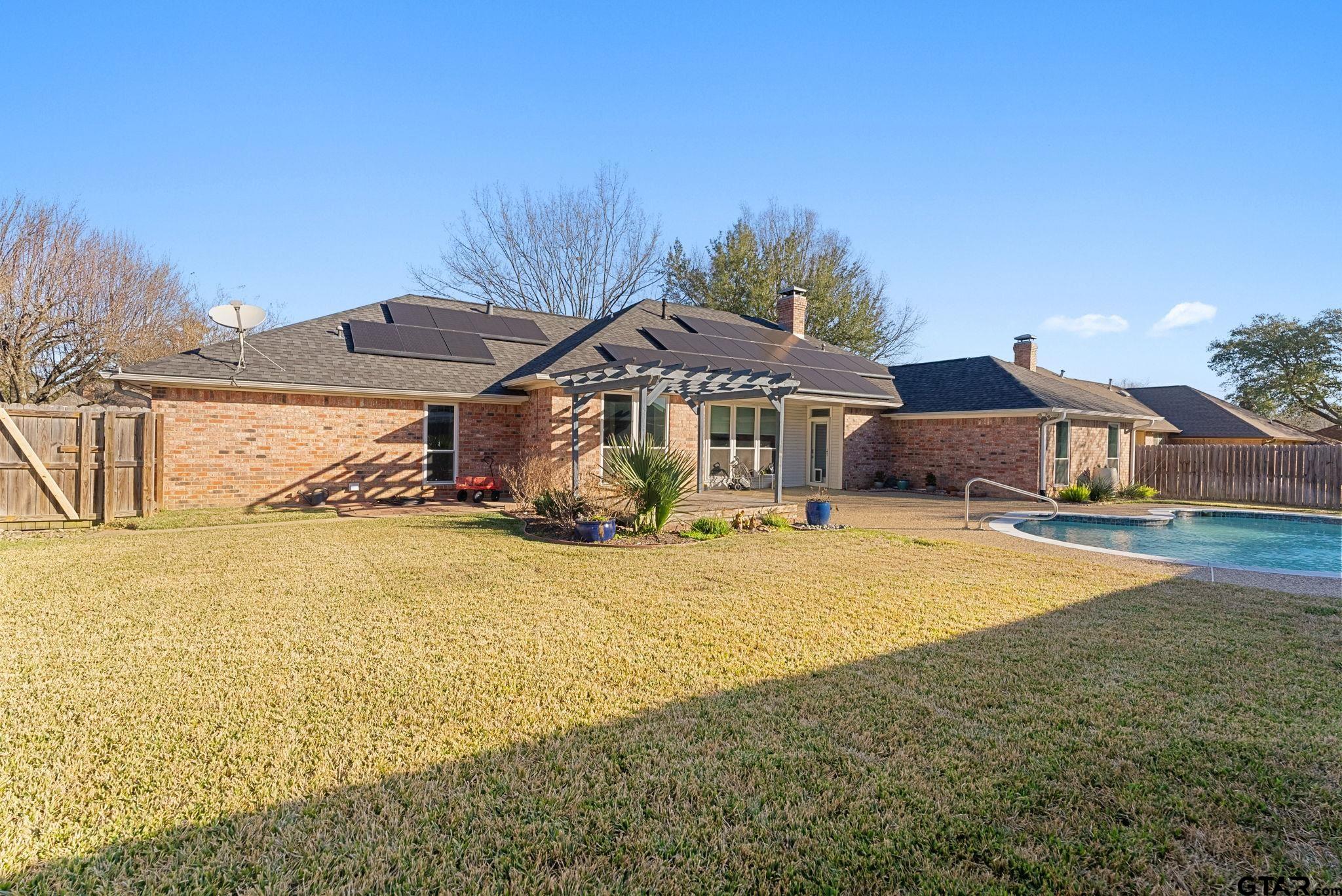 1208 W Rieck Rd.