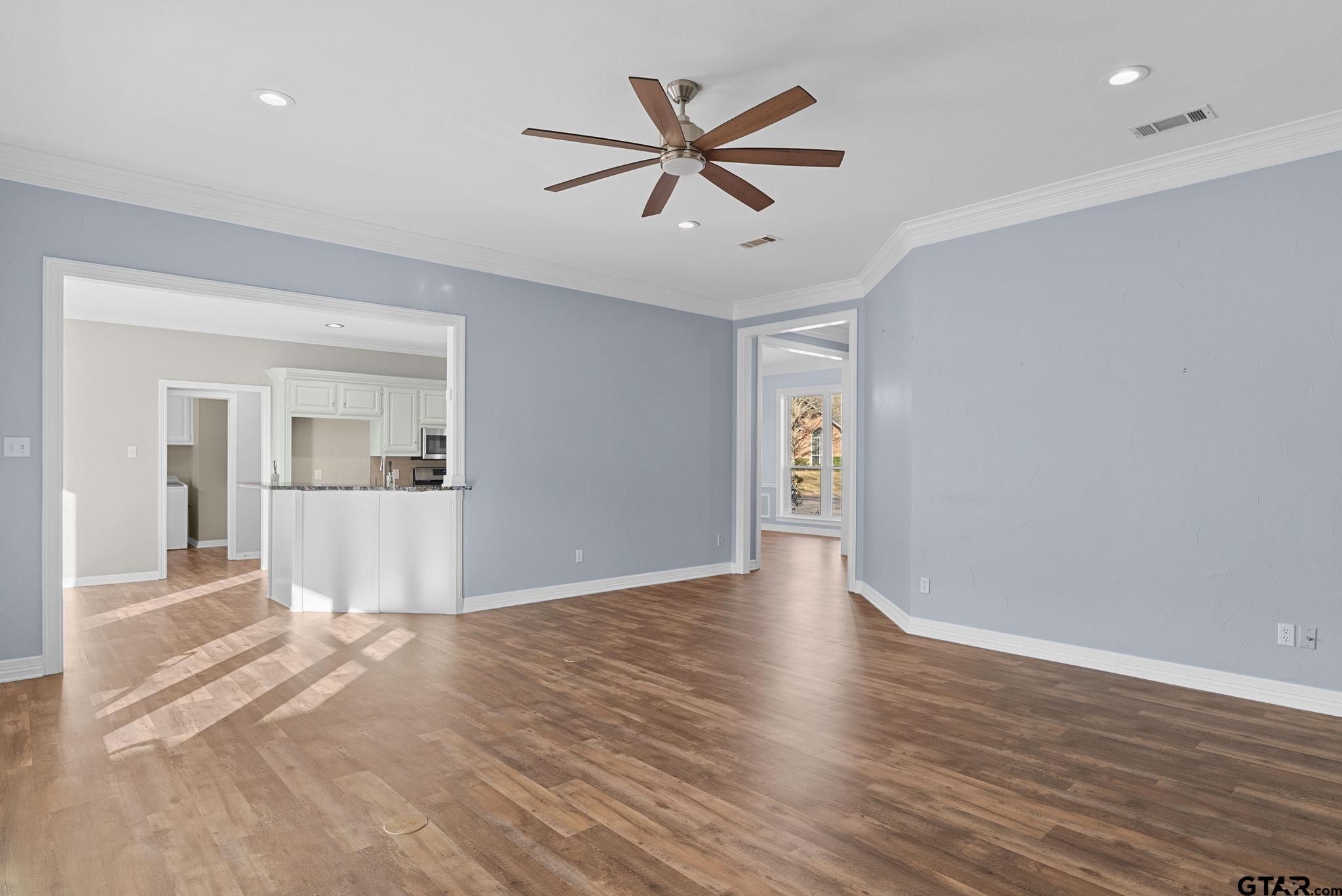 1208 W Rieck Rd.