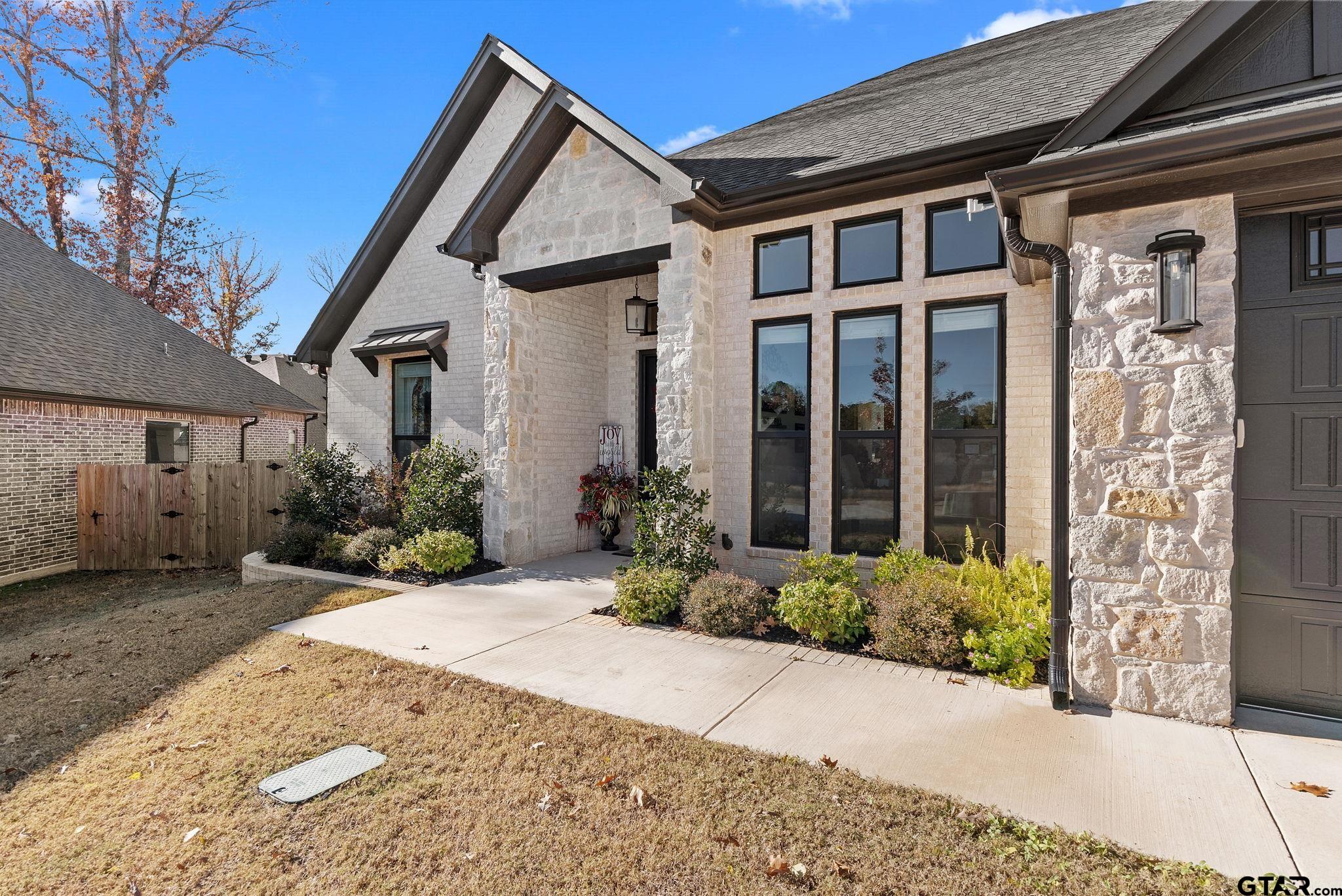 9162 Cave Branch Cove