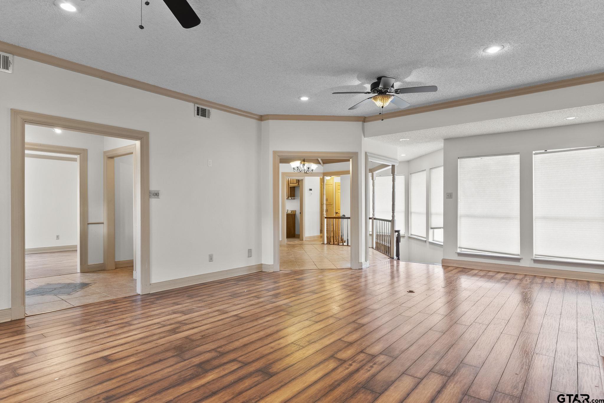 3700 Lake Vista Circle