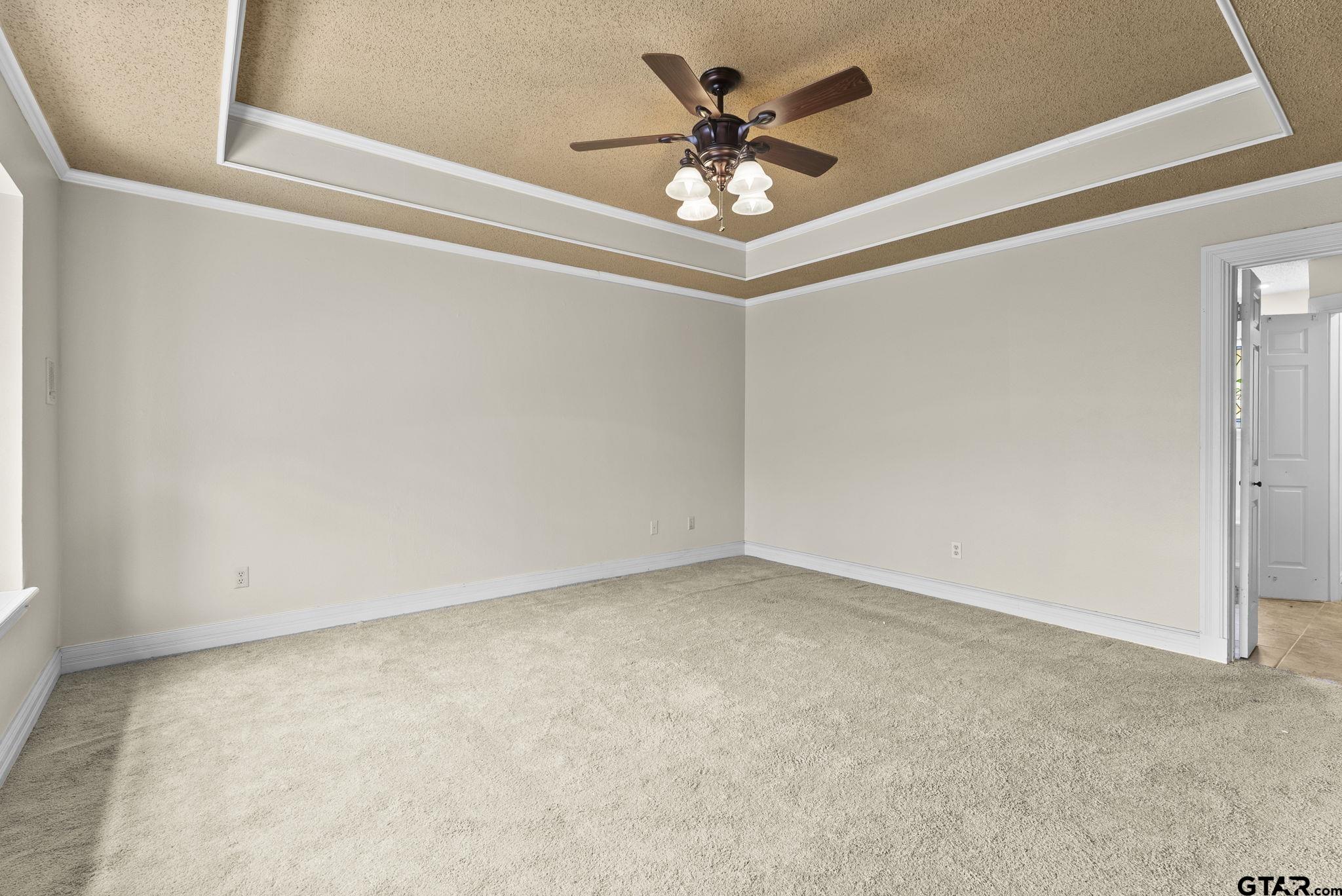 3700 Lake Vista Circle