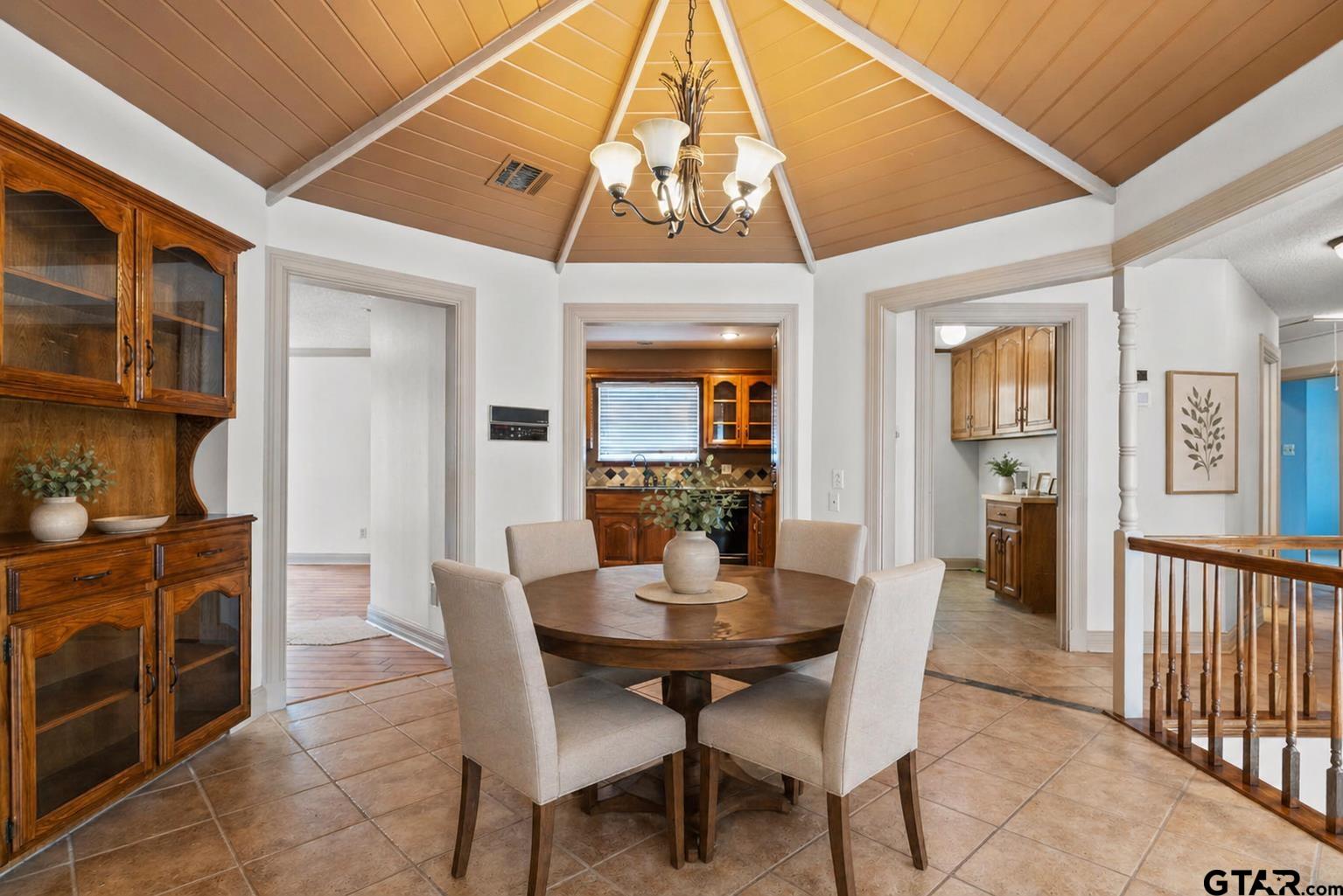 3700 Lake Vista Circle