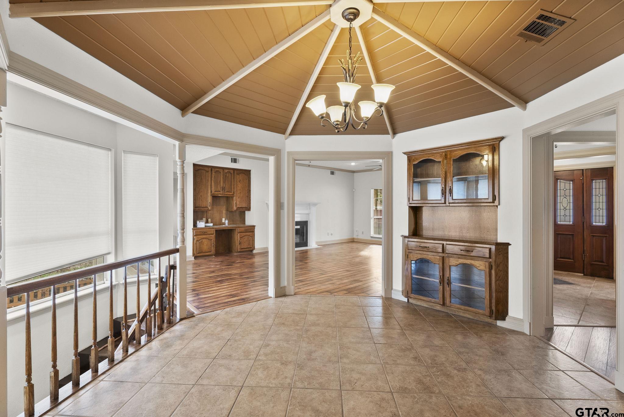 3700 Lake Vista Circle