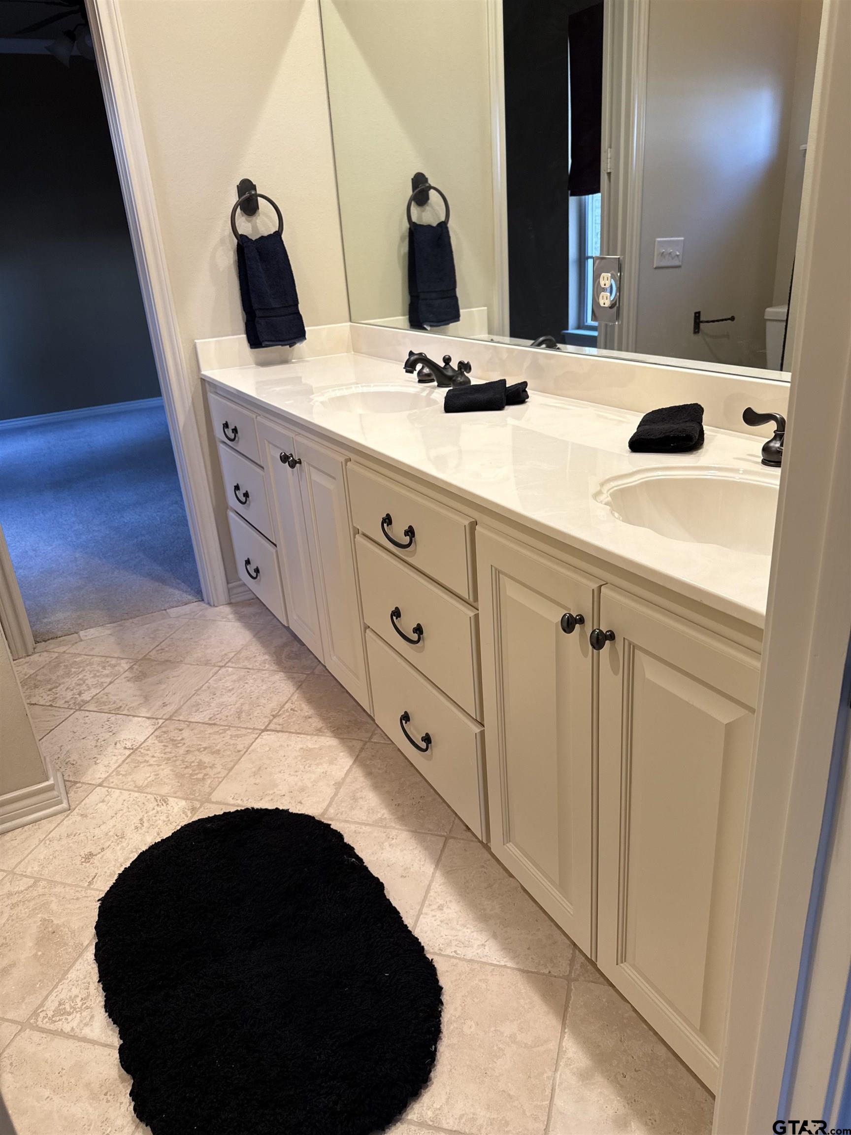4321 Lazy Creek Dr.
