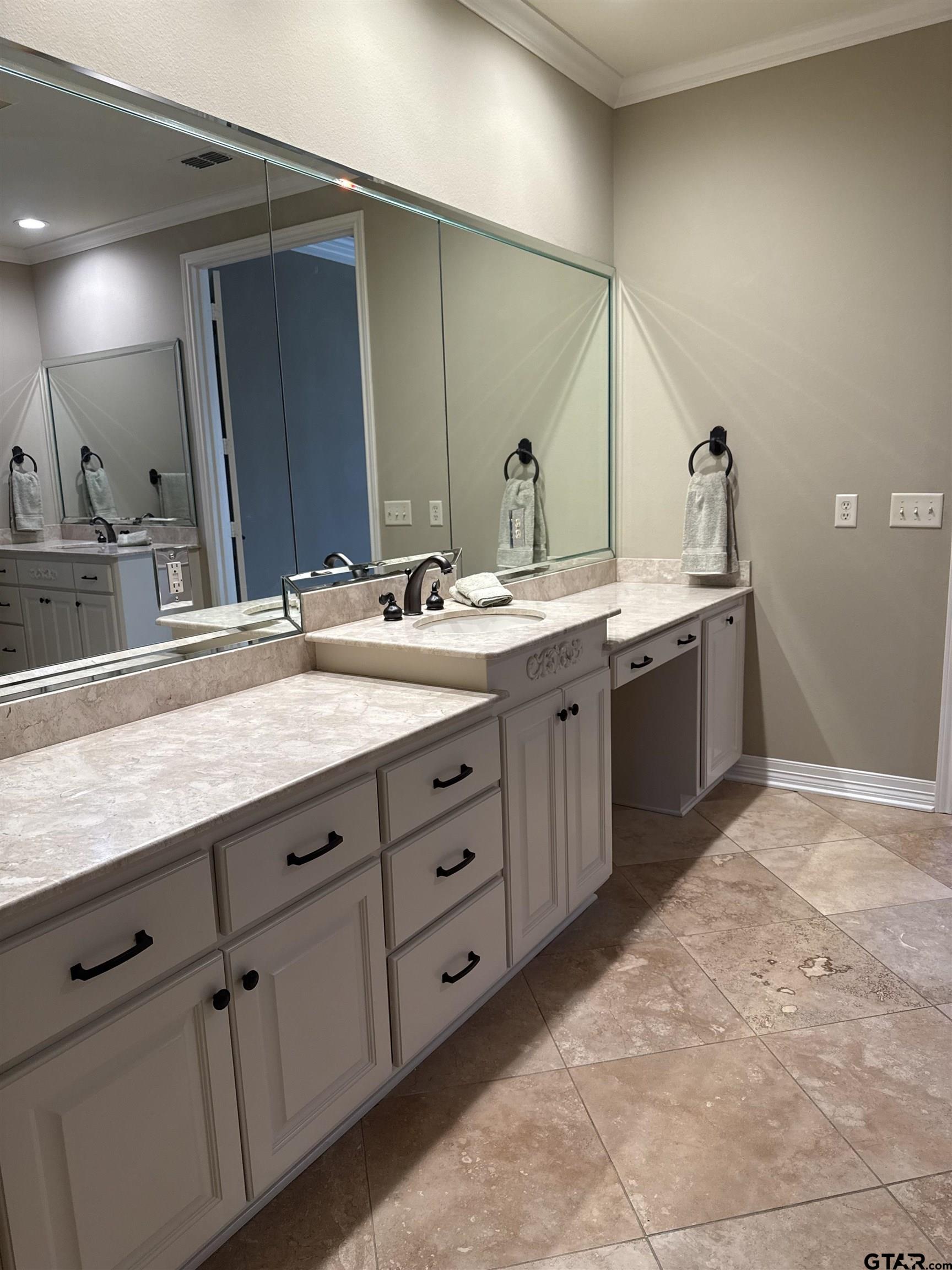 4321 Lazy Creek Dr.