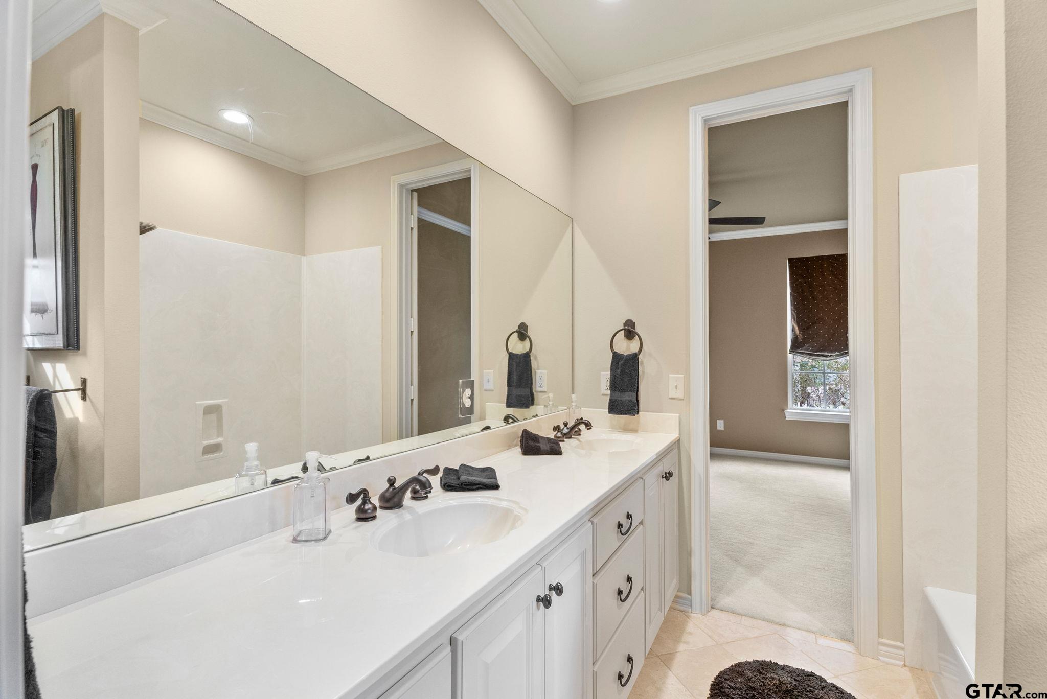 4321 Lazy Creek Dr.
