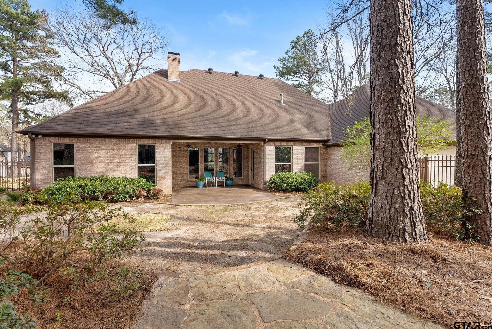 4321 Lazy Creek Dr.