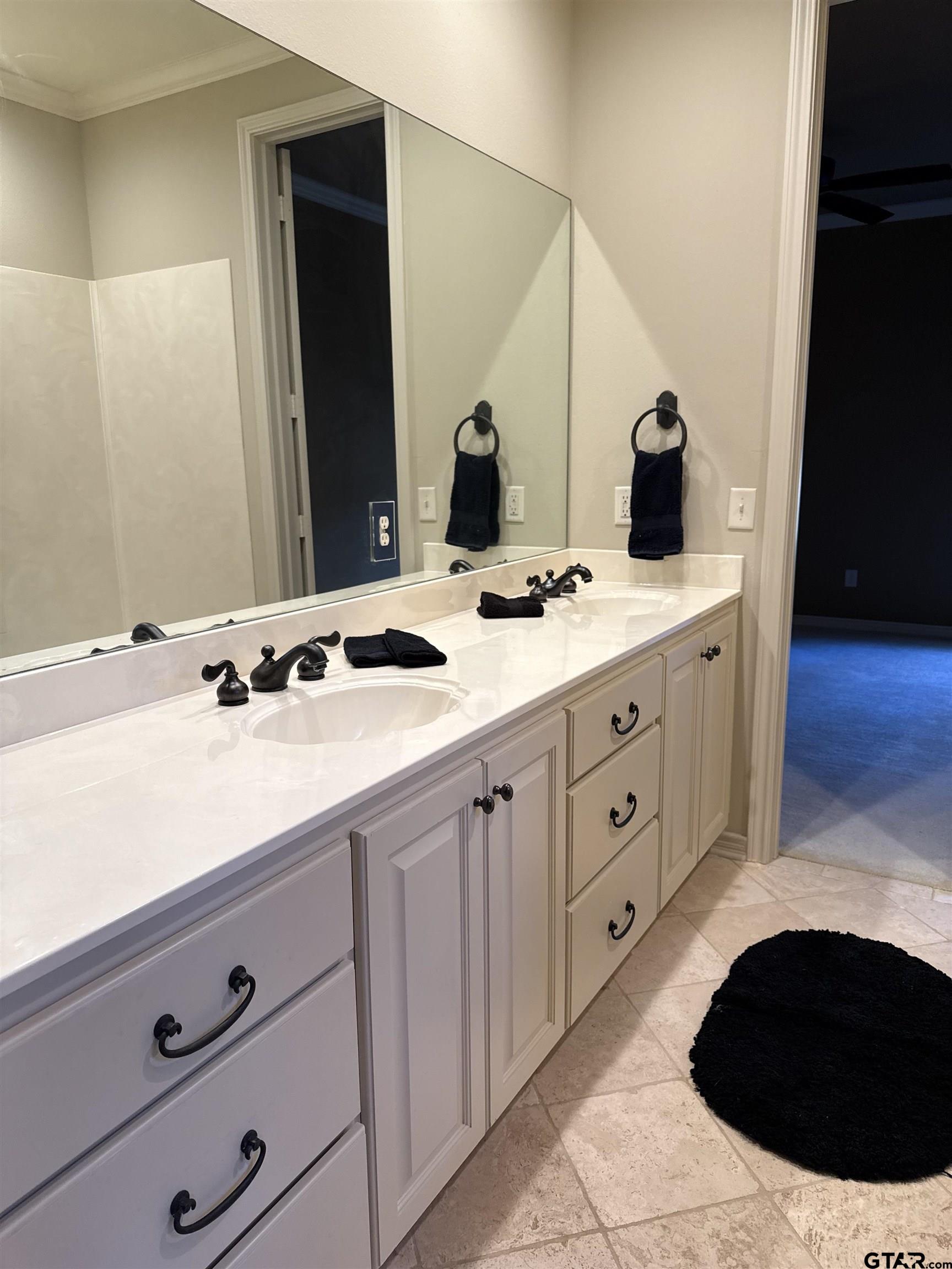 4321 Lazy Creek Dr.