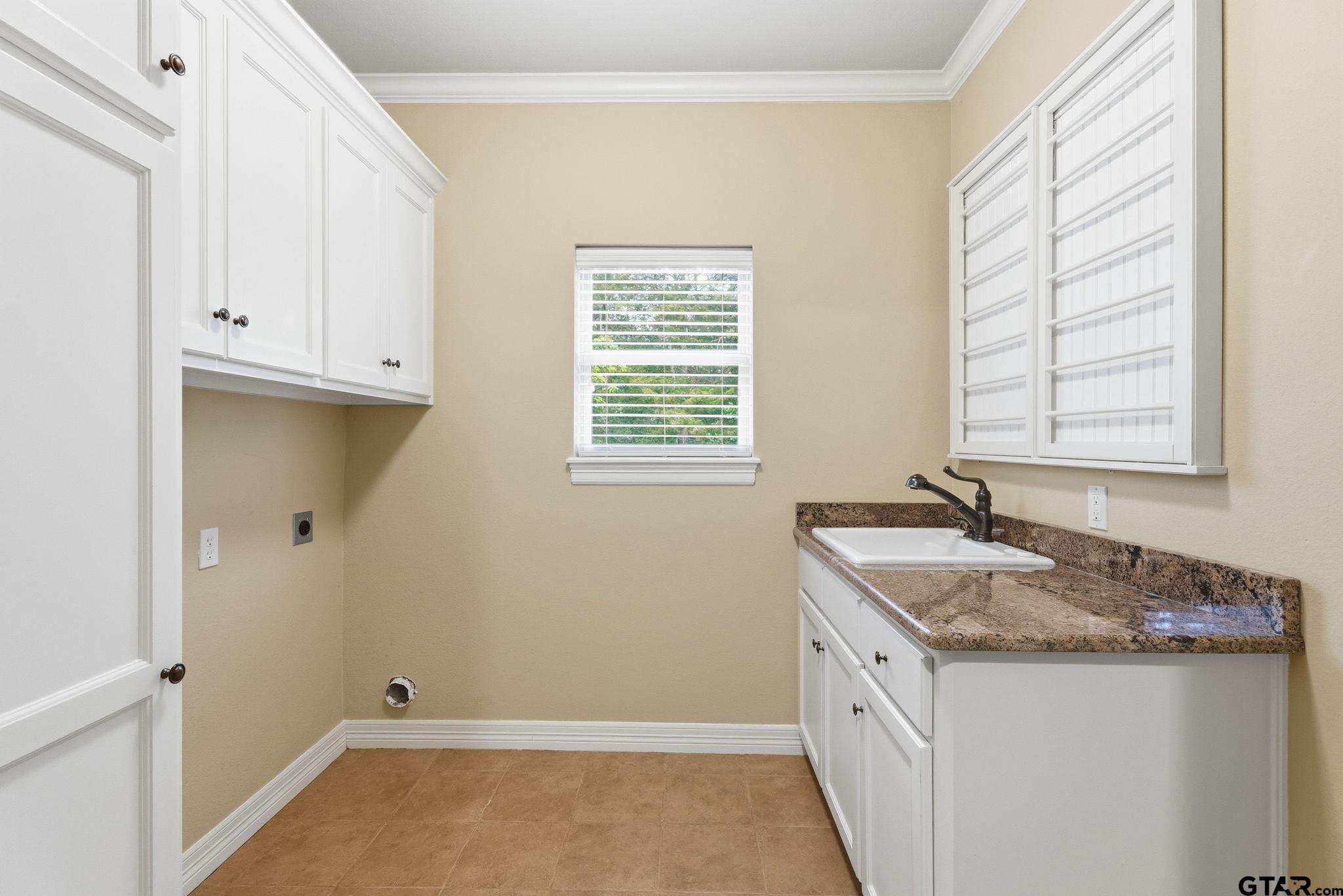 3814 Brighton Creek Circle