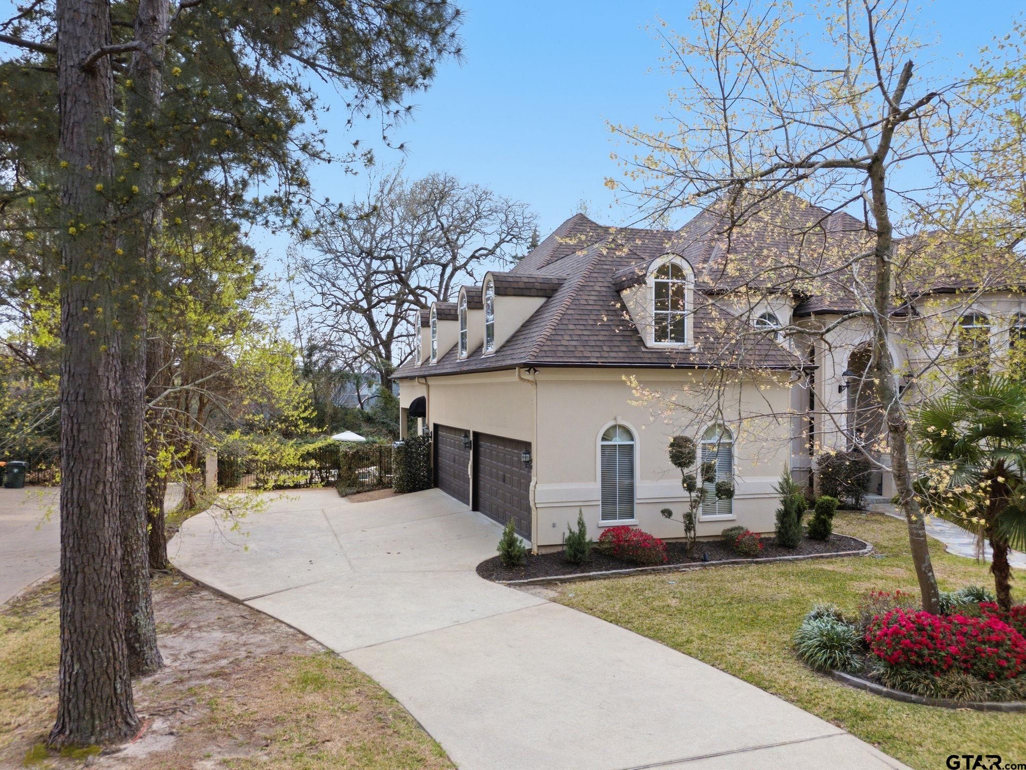 3645 Woods Blvd.