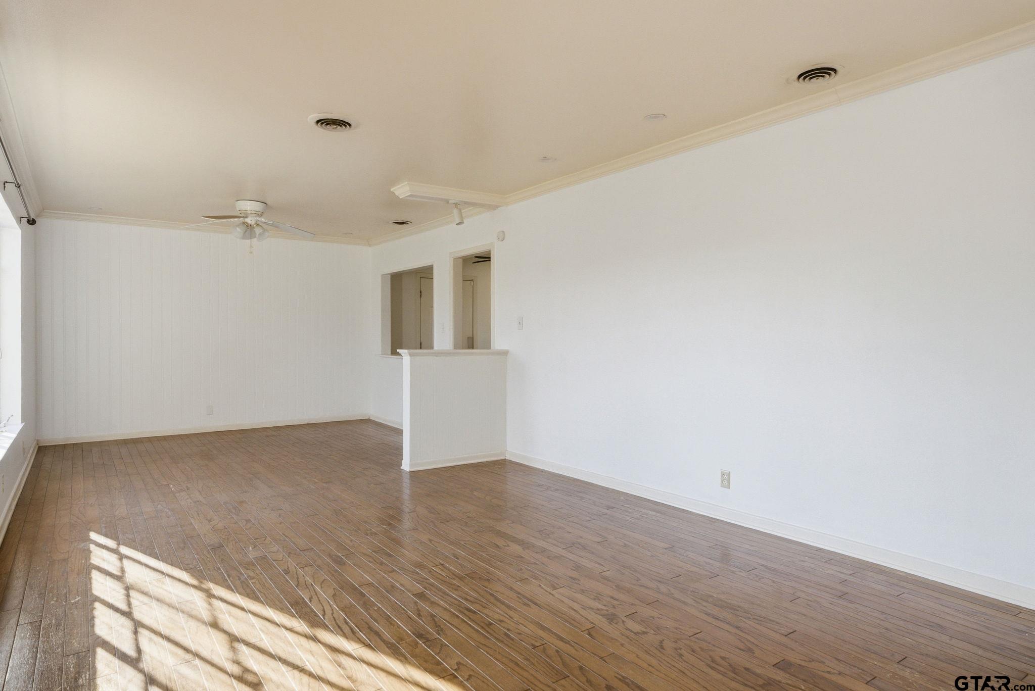 2200 Airline Dr.