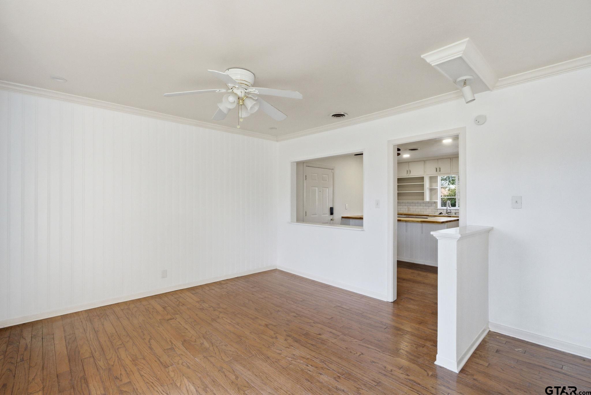 2200 Airline Dr.