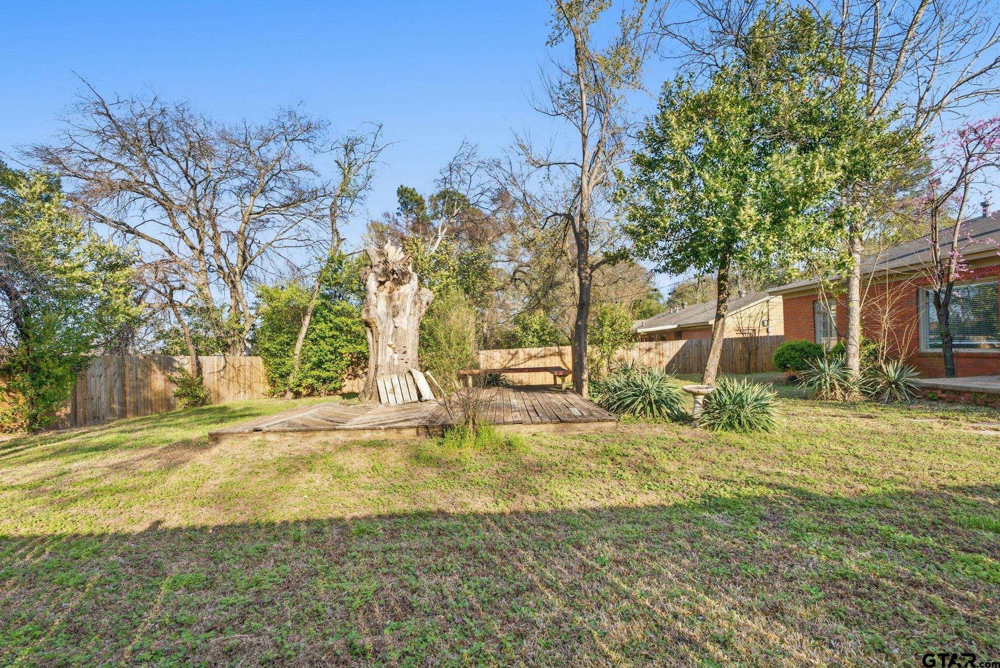2200 Airline Dr.