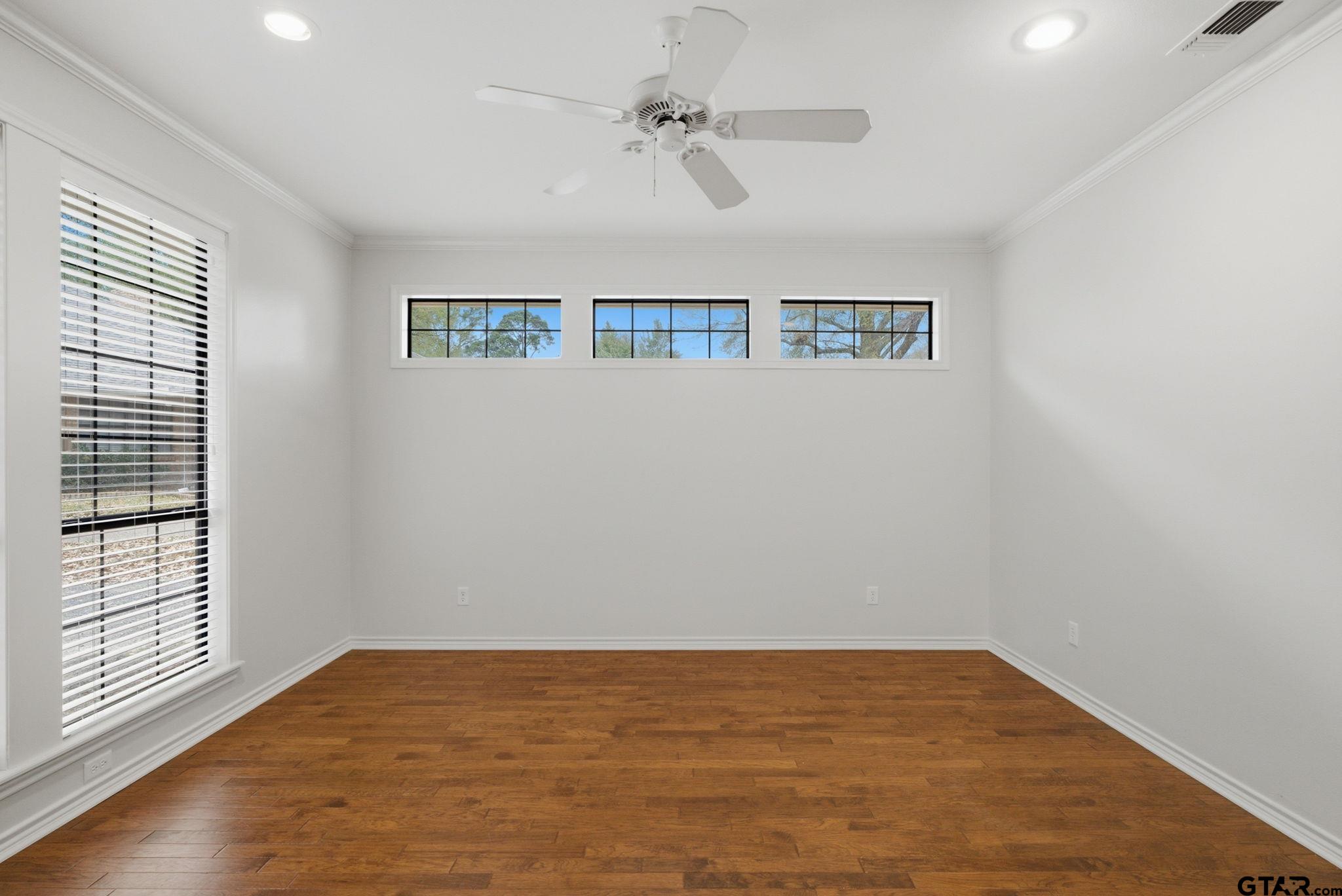 3308 Moss Glen Circle