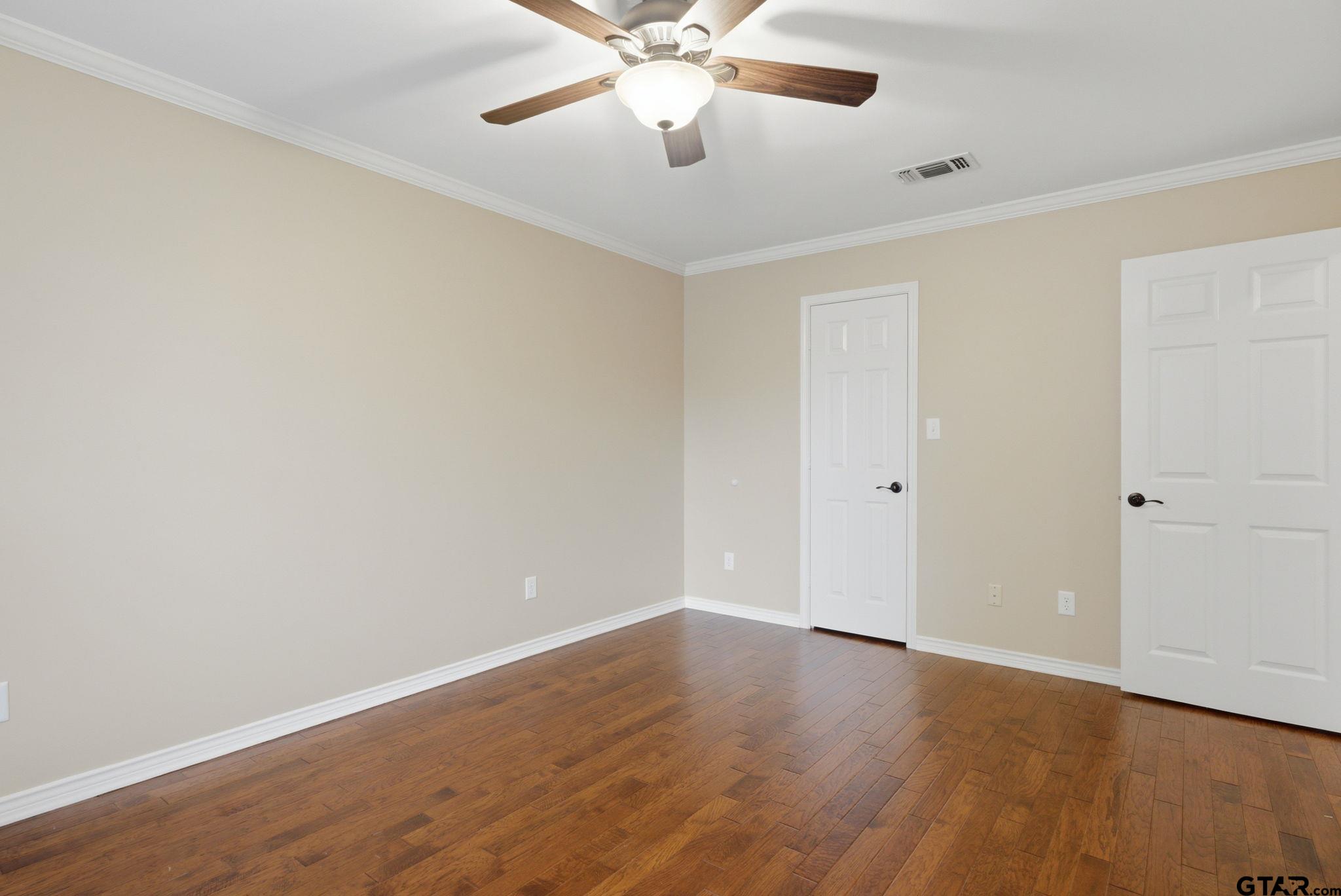 3308 Moss Glen Circle