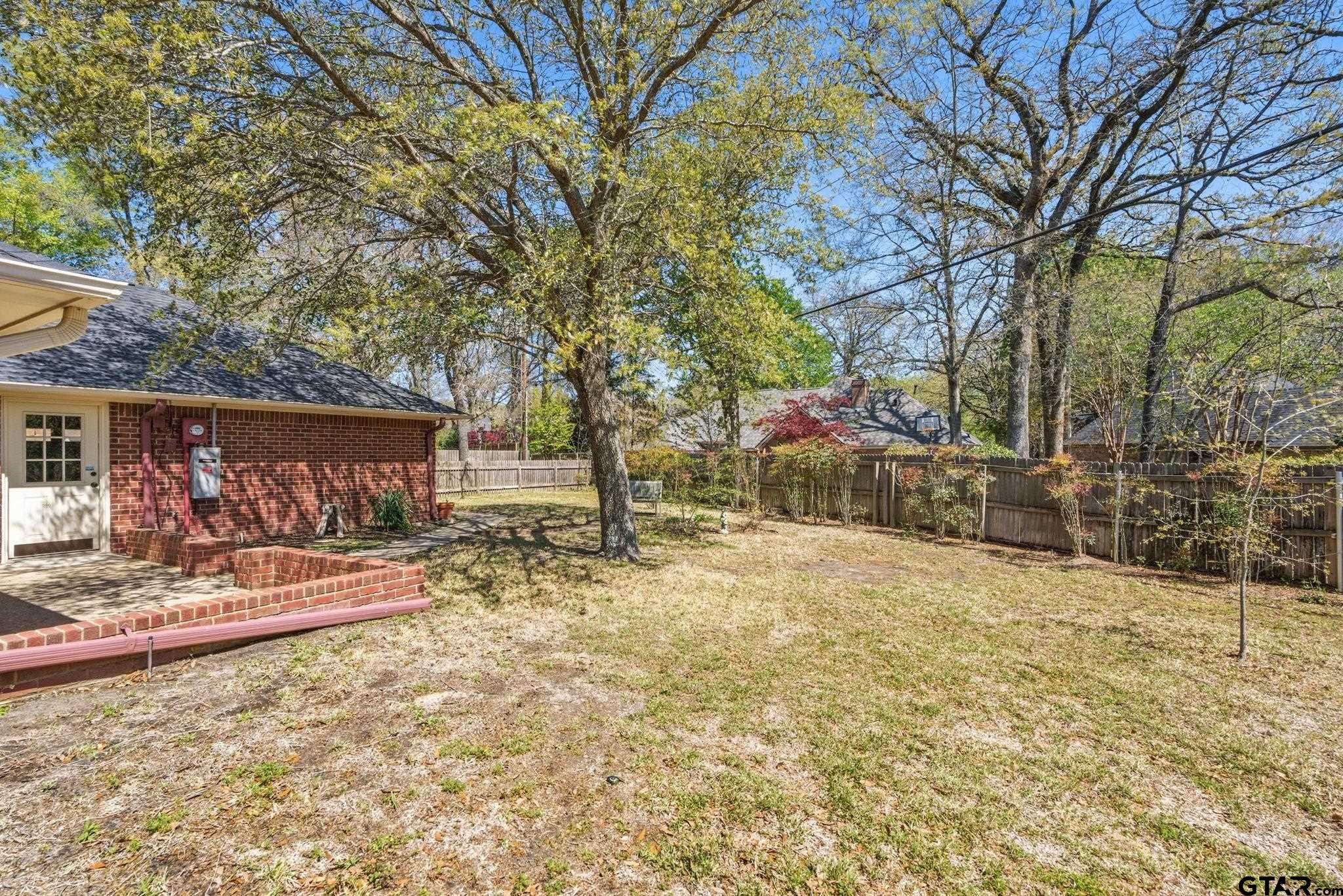3308 Moss Glen Circle