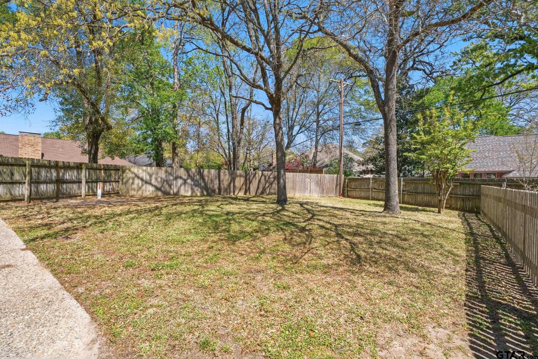 3308 Moss Glen Circle