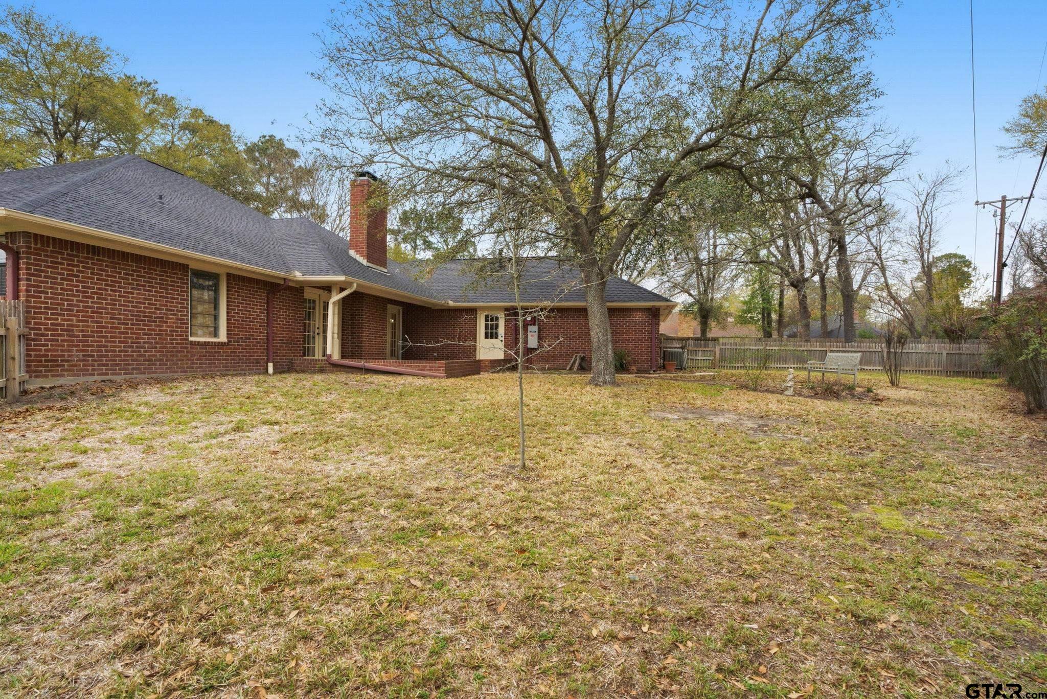 3308 Moss Glen Circle