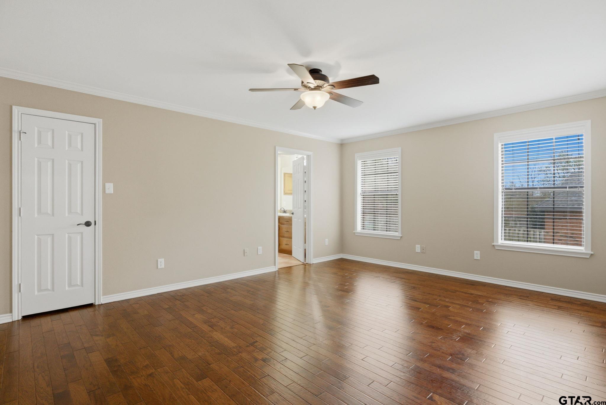 3308 Moss Glen Circle