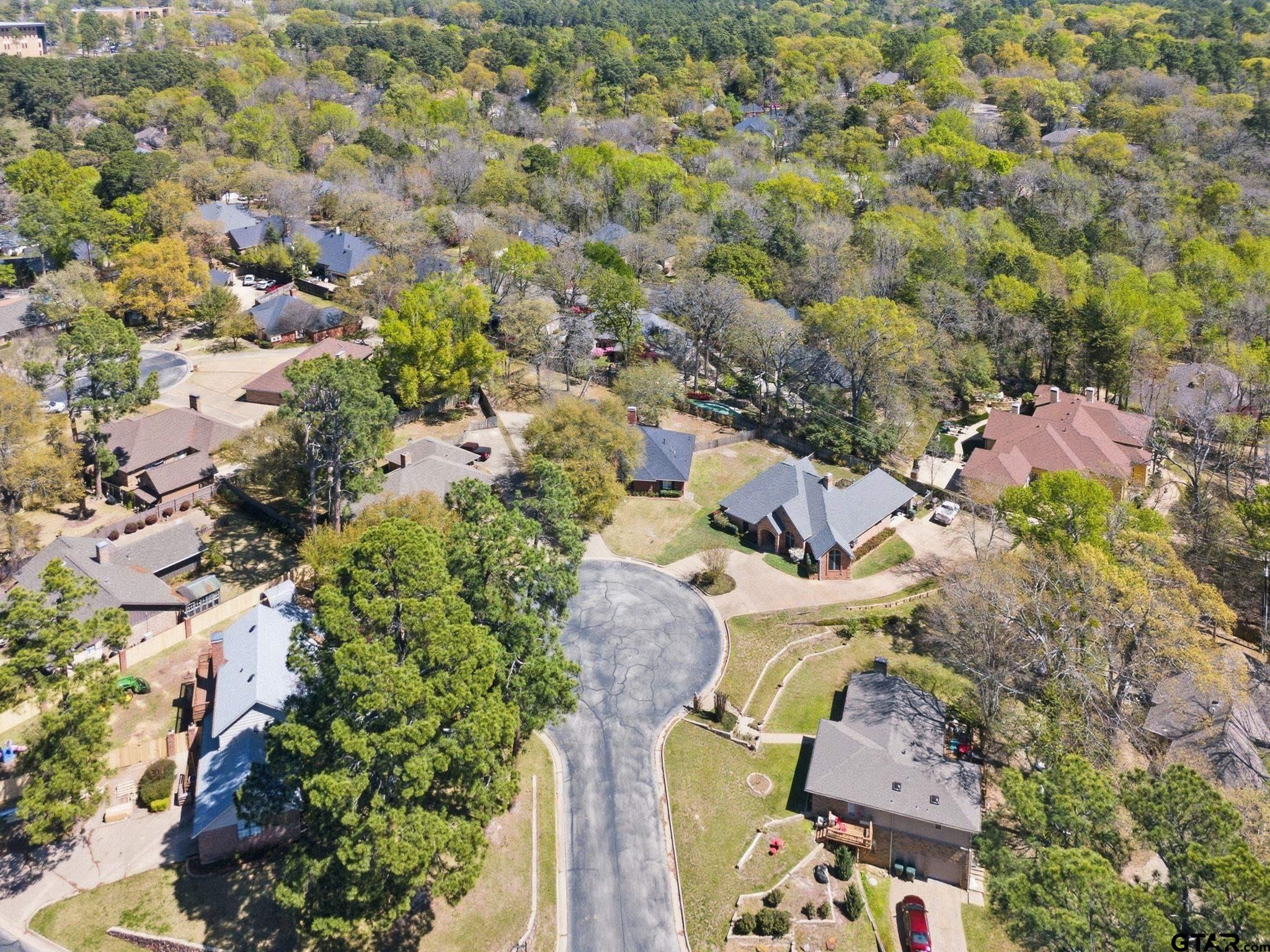 3308 Moss Glen Circle