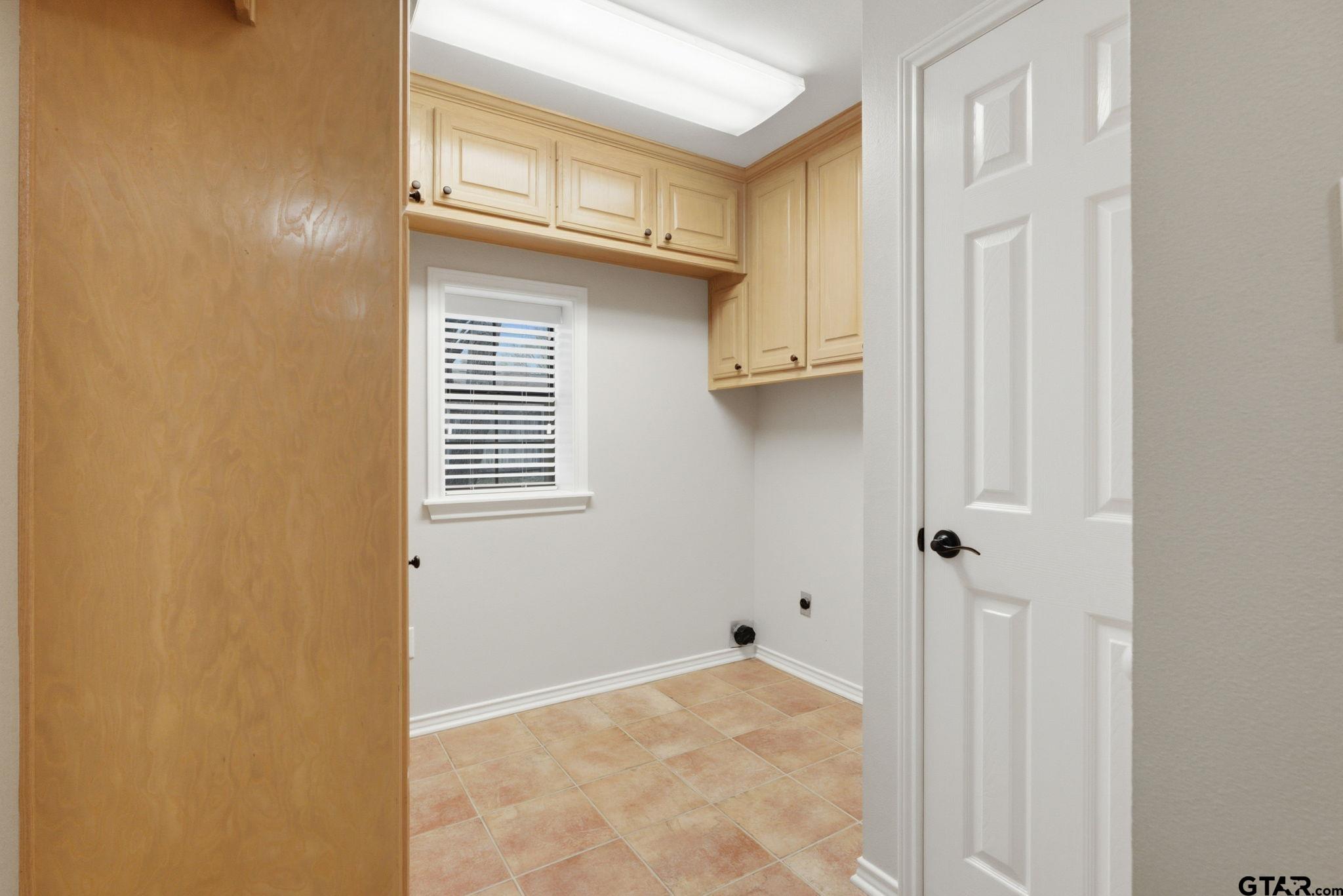 3308 Moss Glen Circle