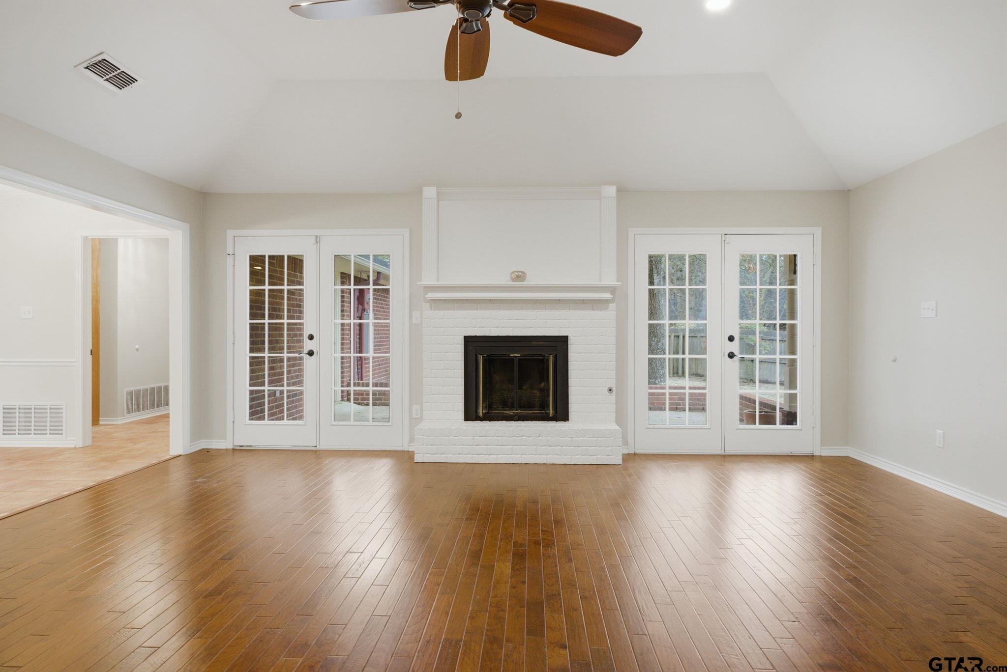 3308 Moss Glen Circle