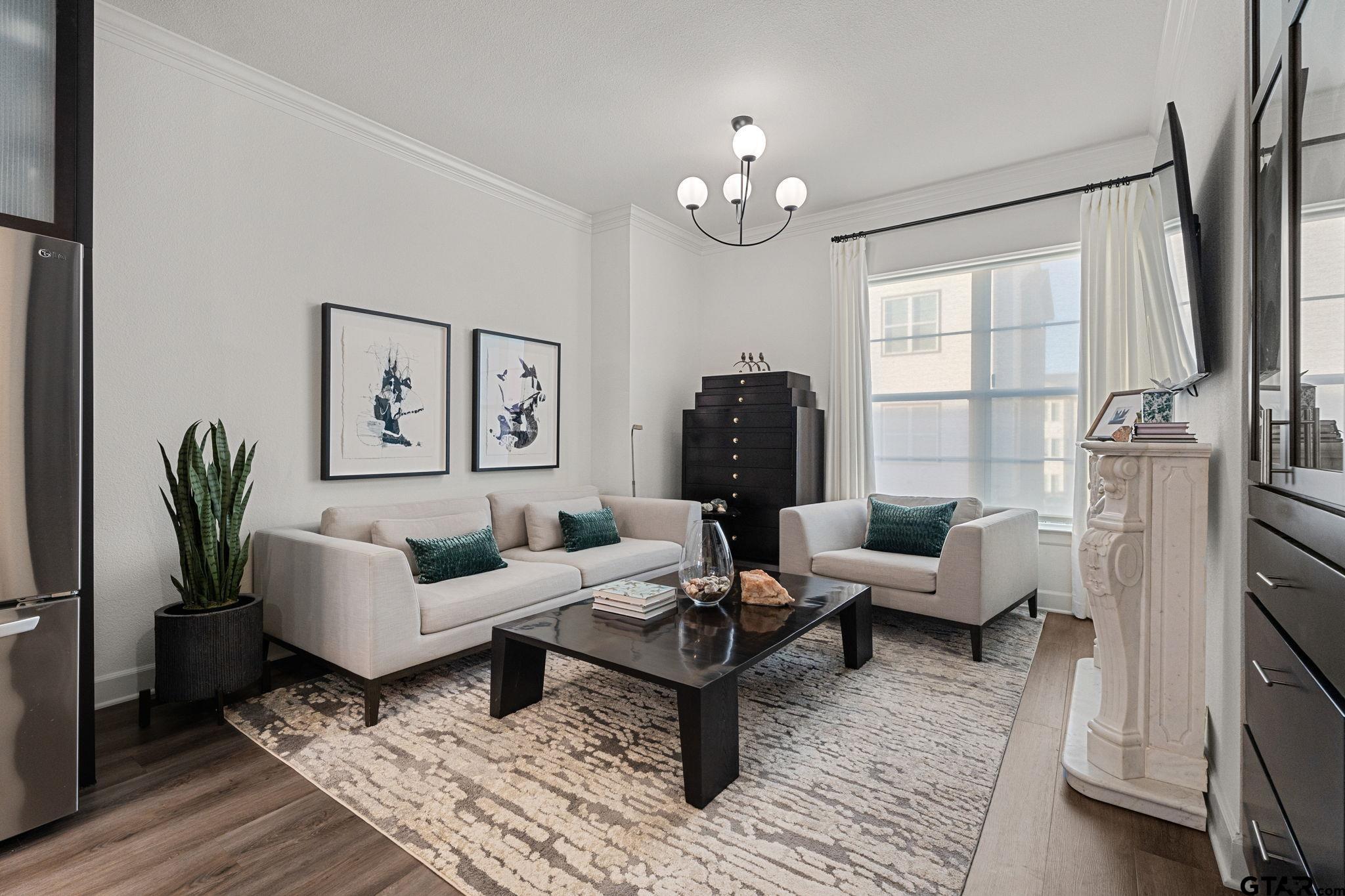 546 W Erwin St.
