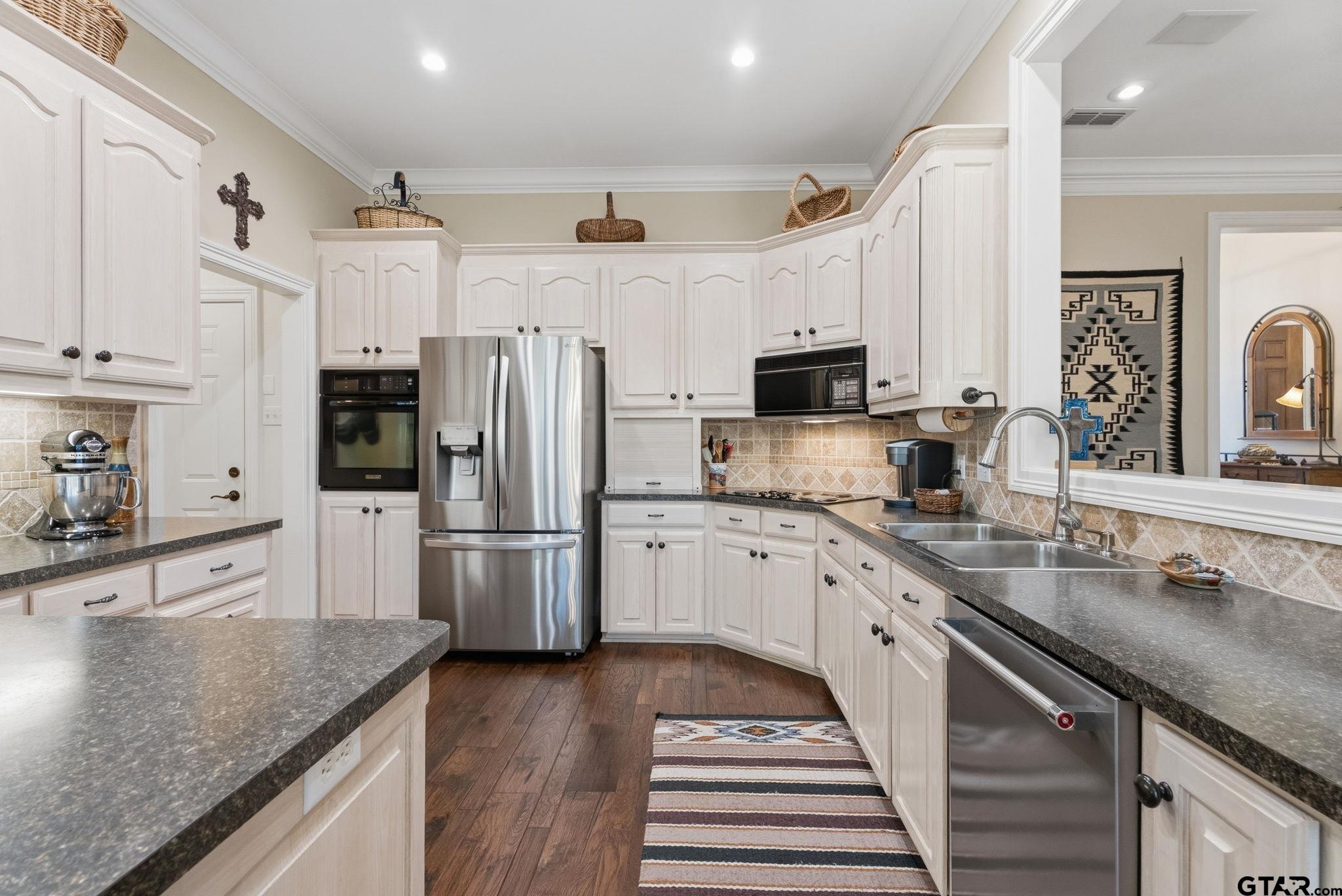 3407 Storey Lake Dr.