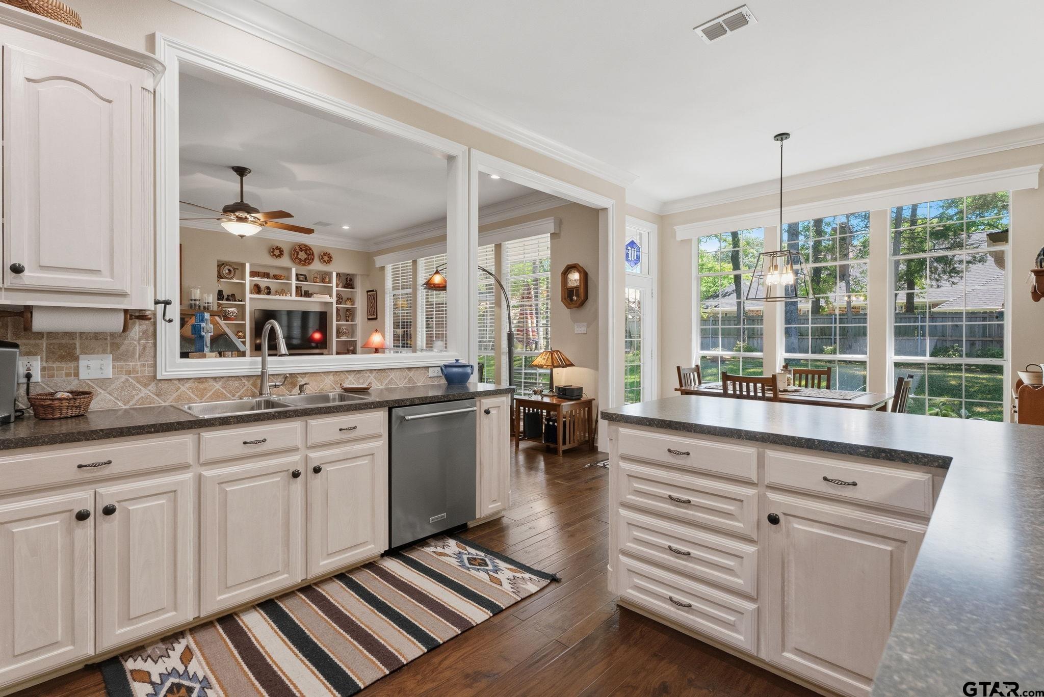 3407 Storey Lake Dr.