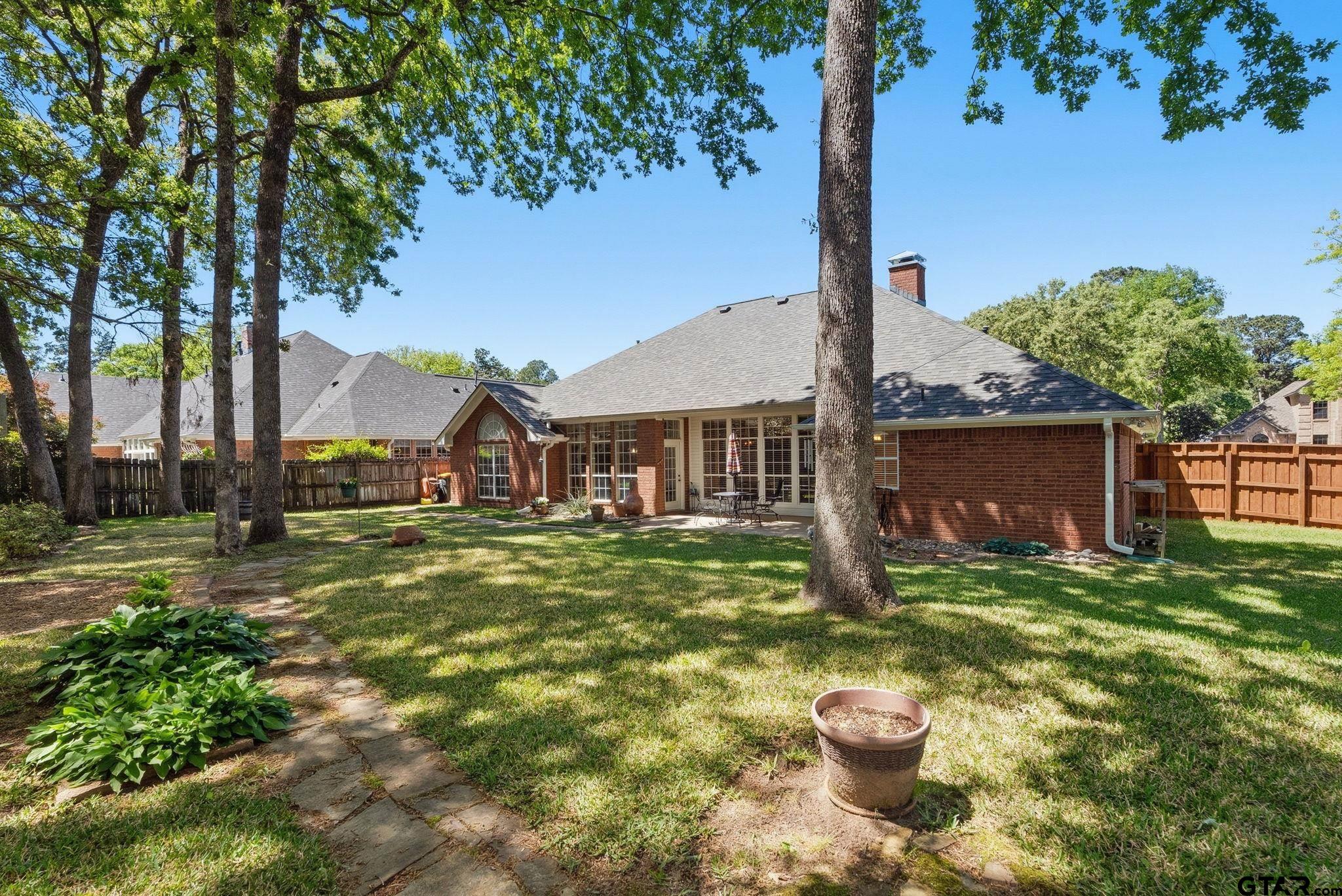 3407 Storey Lake Dr.