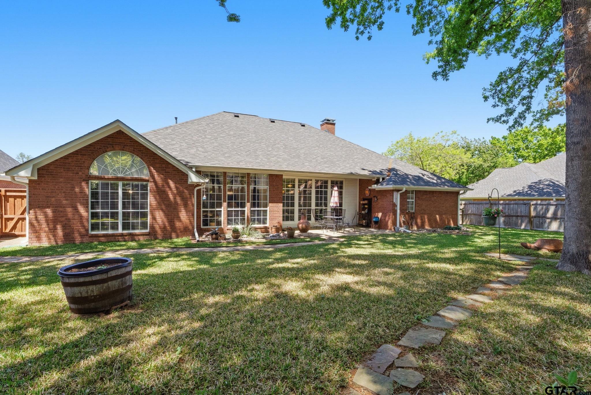 3407 Storey Lake Dr.