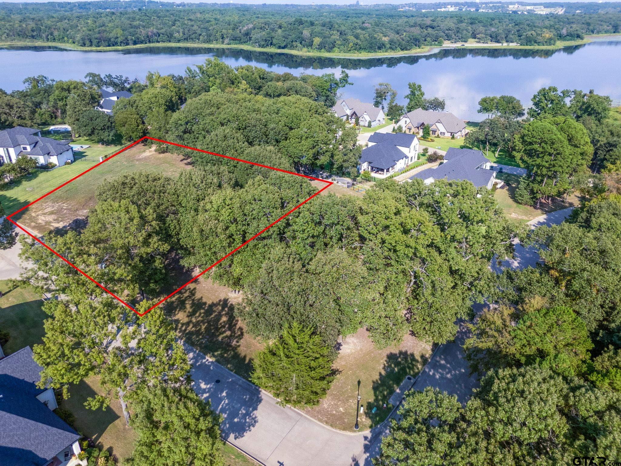2473 Wellington Trace