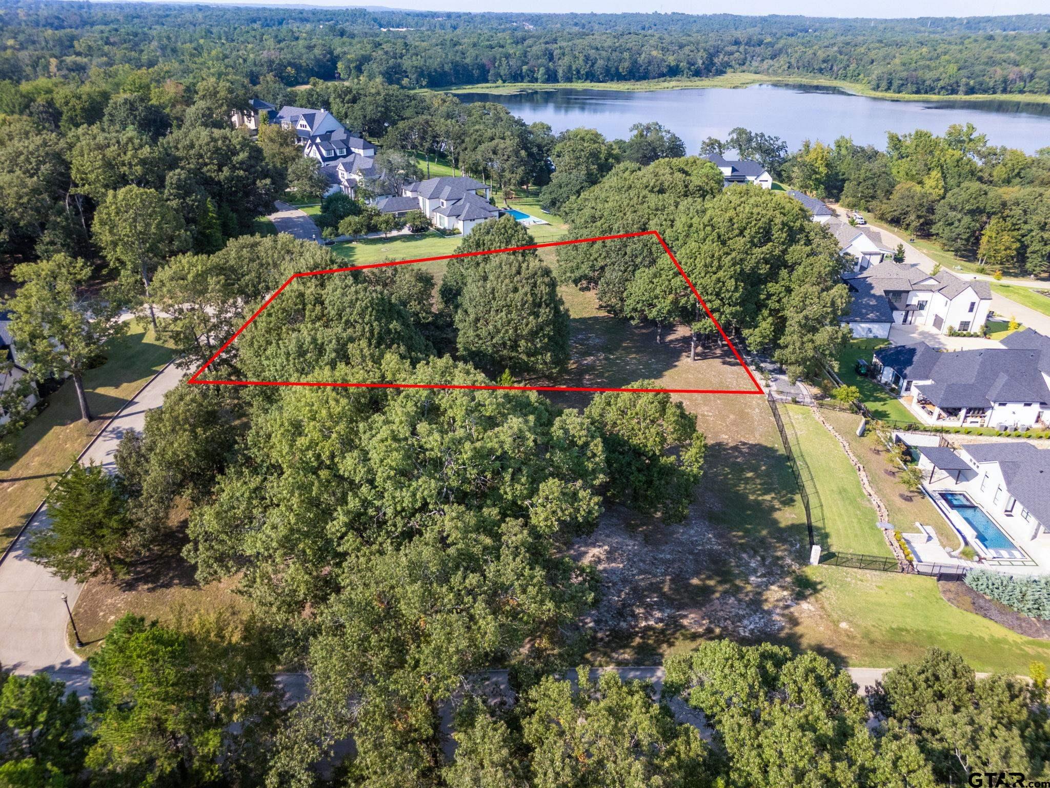 2473 Wellington Trace